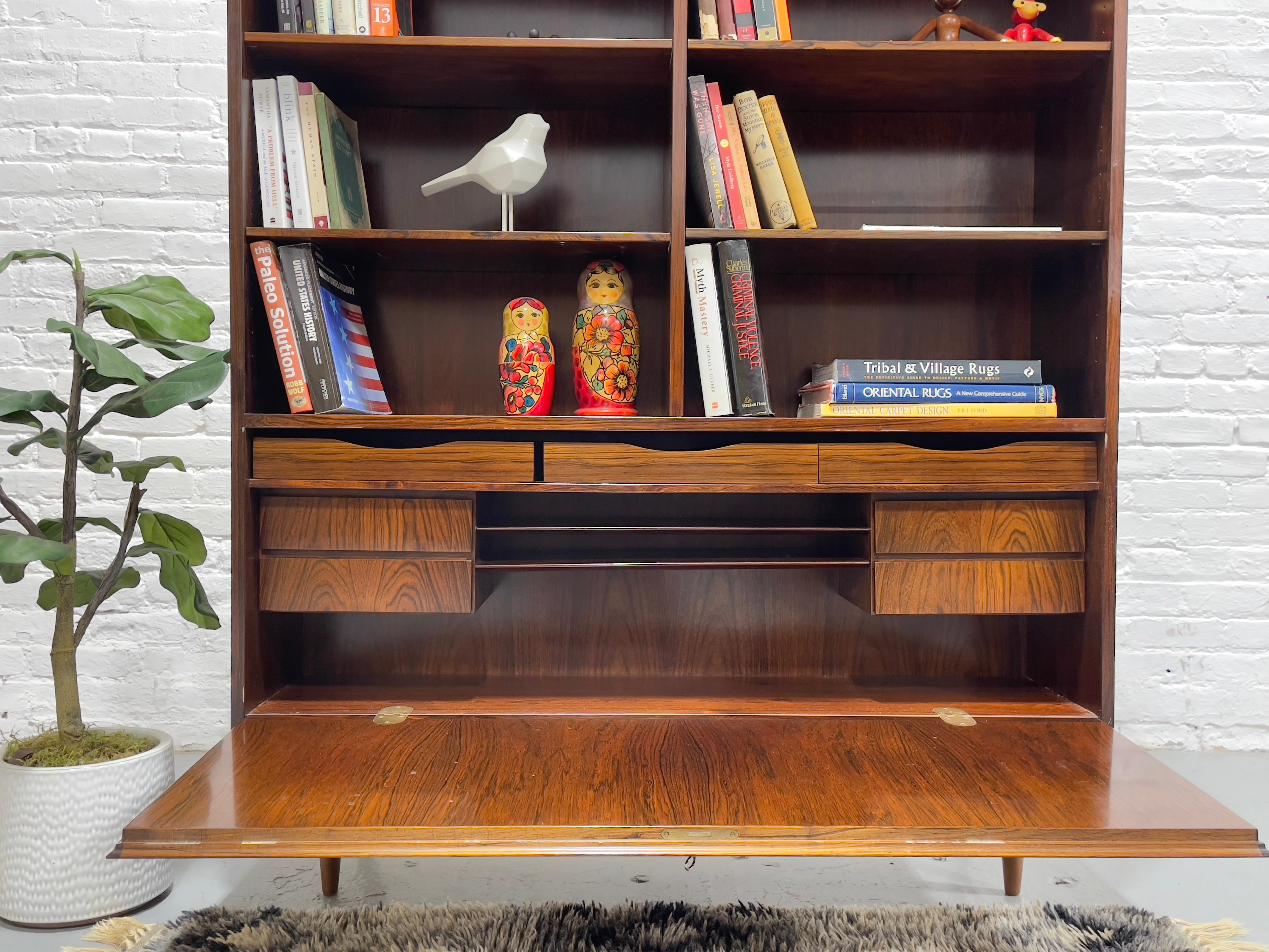 DANISH Mid Century Modern ROSEWOOD BOOKCASE / China Cabinet, c. 1960's For Sale 5