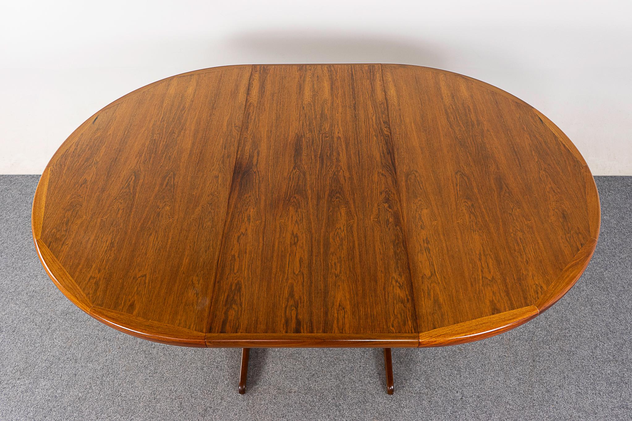 Danish Mid-Century Modern Rosewood Circular Dining Table 2