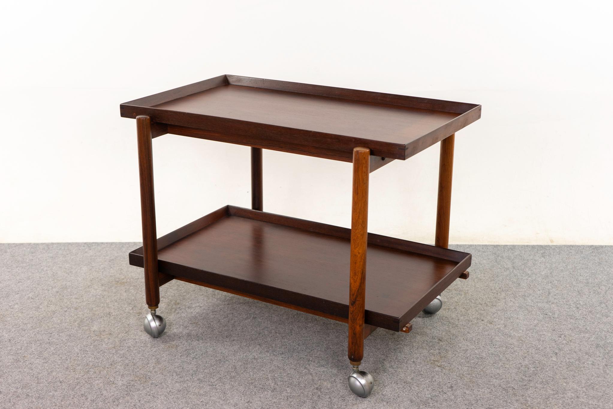 Dänischer umwandelbarer Barwagen aus Rosenholz, Mid-Century Modern, von Poul Hundevad im Angebot 1