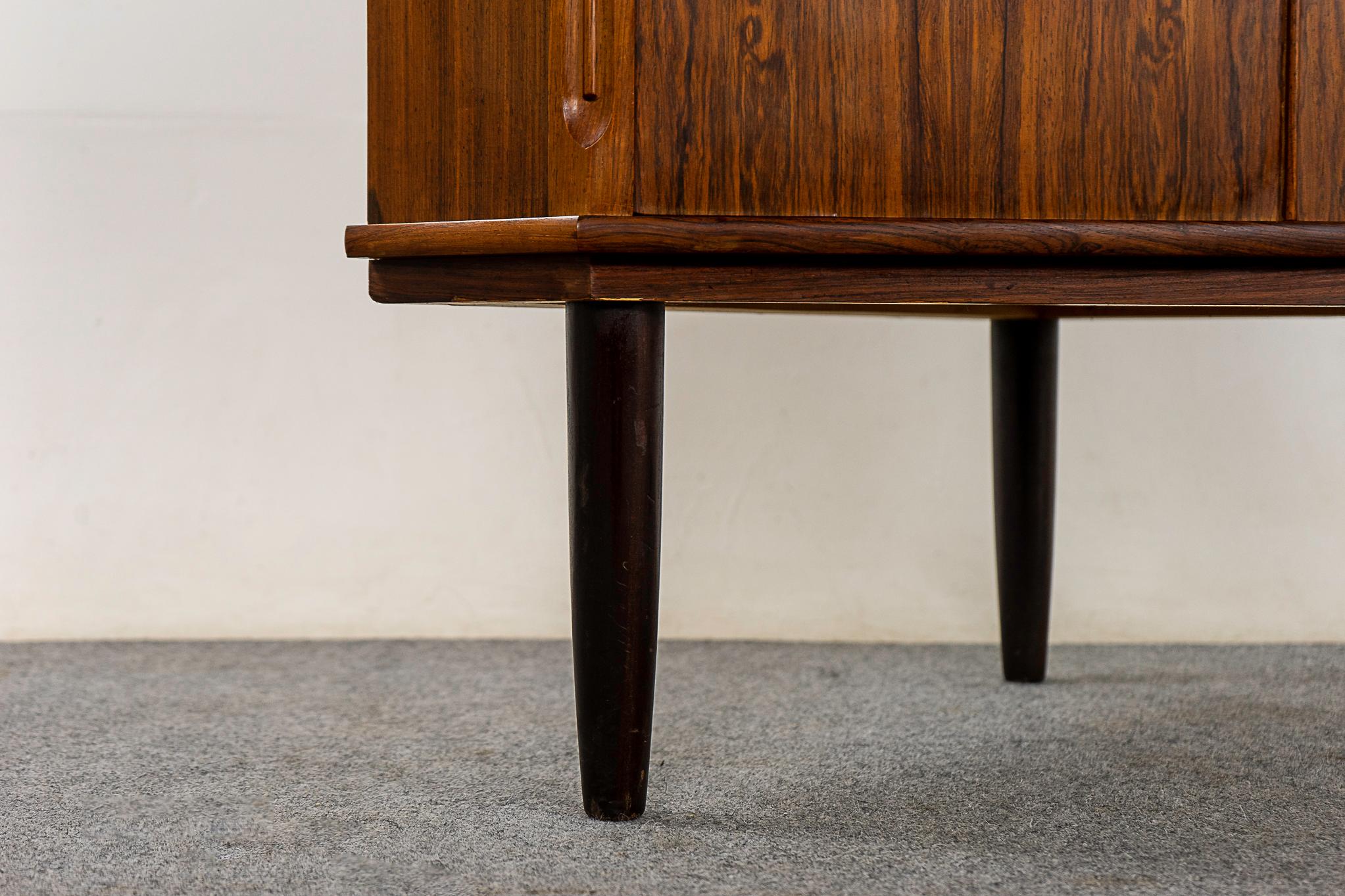 Danish Mid-Century Modern Rosewood Corner Cabinet by Aulum In Good Condition In VANCOUVER, CA