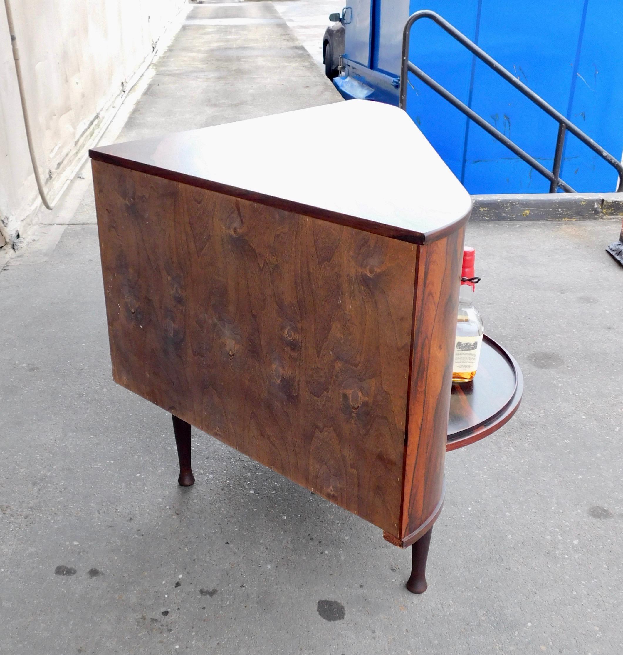 Danish Mid-Century Modern Rosewood Corner Dry Bar and Bookcase, circa 1960 For Sale 6