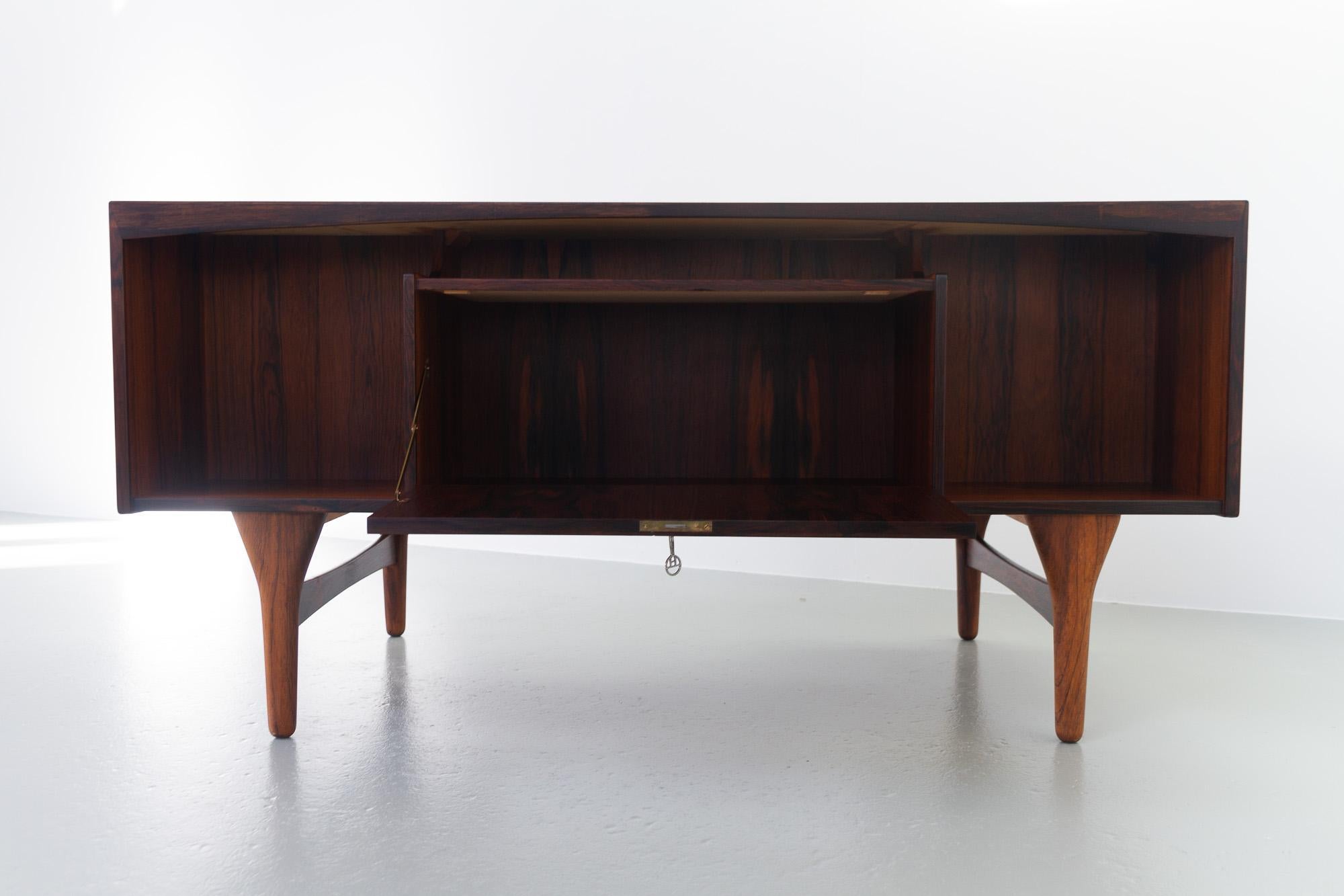 Danish Mid-Century Modern Rosewood Desk by Valdemar Mortensen, 1960s 6