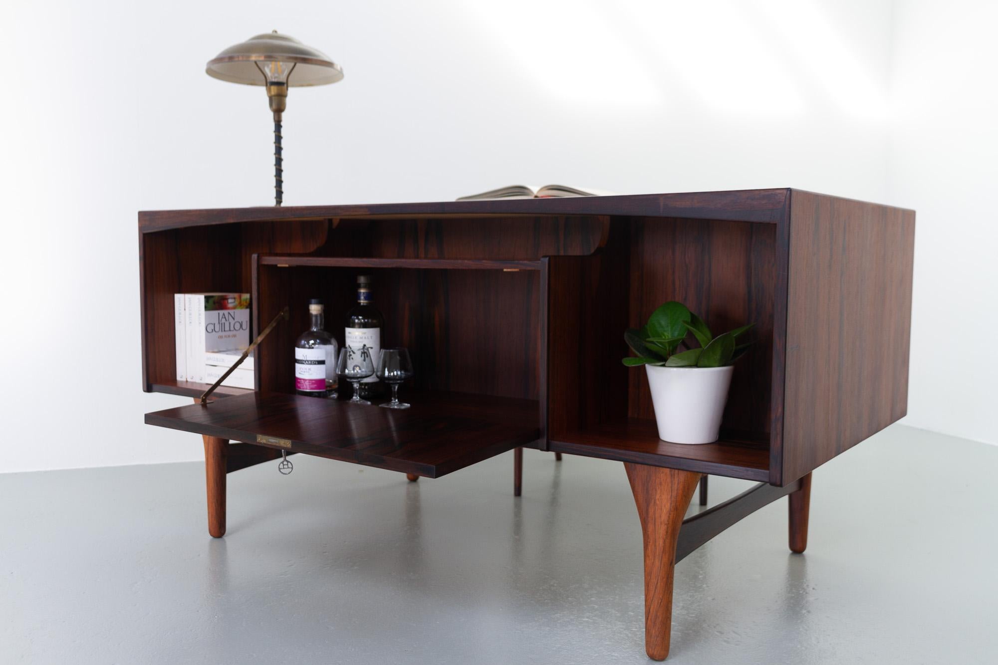 Danish Mid-Century Modern Rosewood Desk by Valdemar Mortensen, 1960s 10