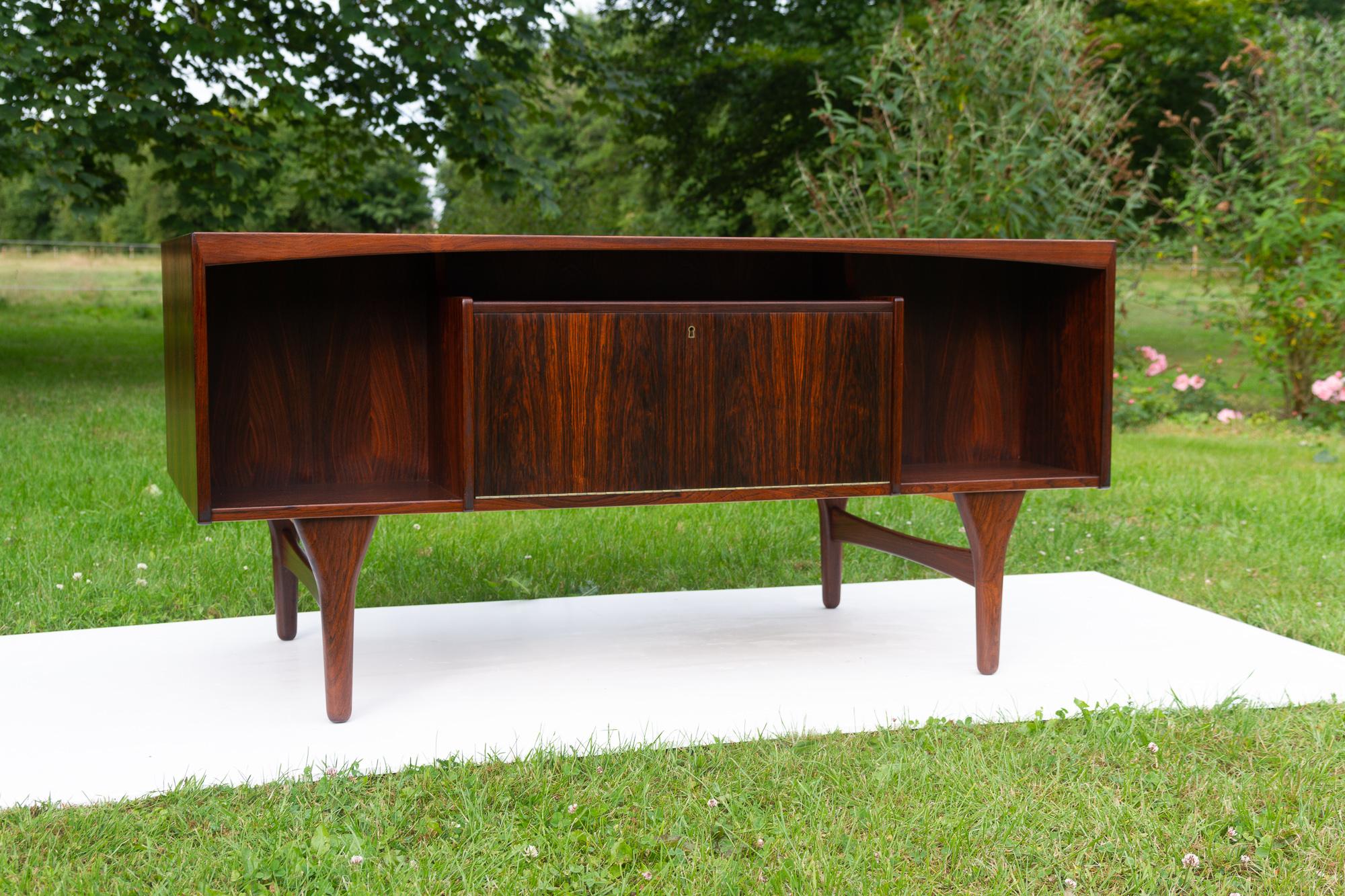 Danish Mid-Century Modern Rosewood Desk by Valdemar Mortensen, 1960s 10