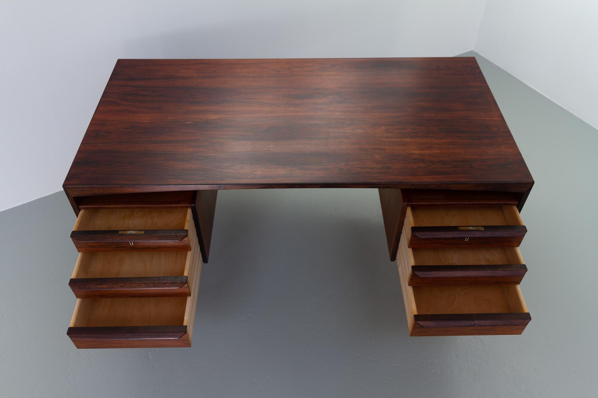 Danish Mid-Century Modern Rosewood Desk by Valdemar Mortensen, 1960s 3