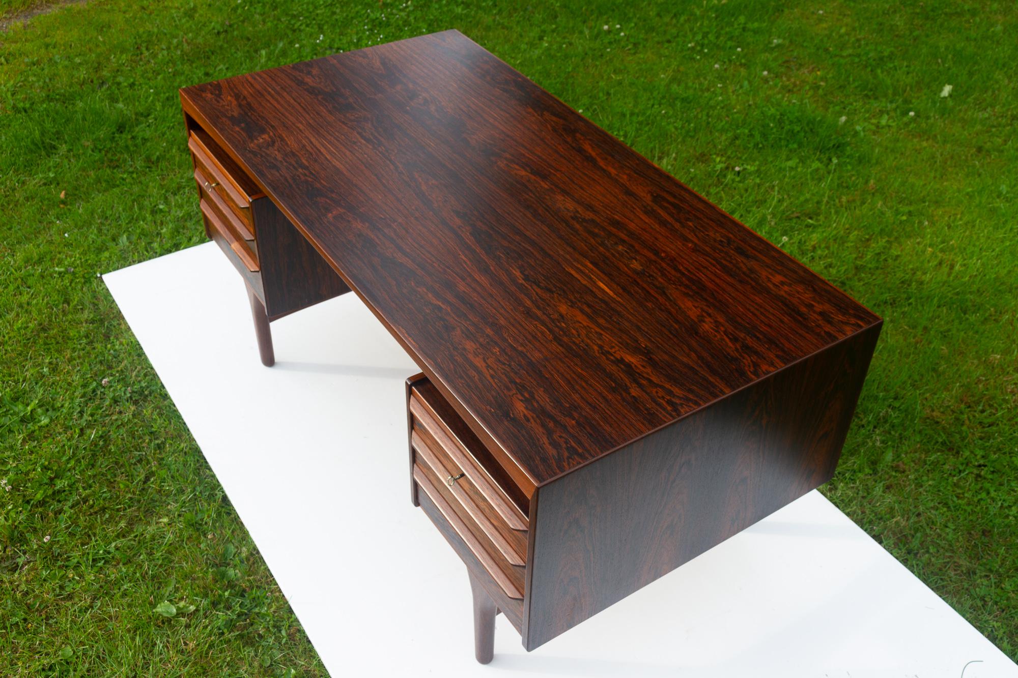 Danish Mid-Century Modern Rosewood Desk by Valdemar Mortensen, 1960s 4