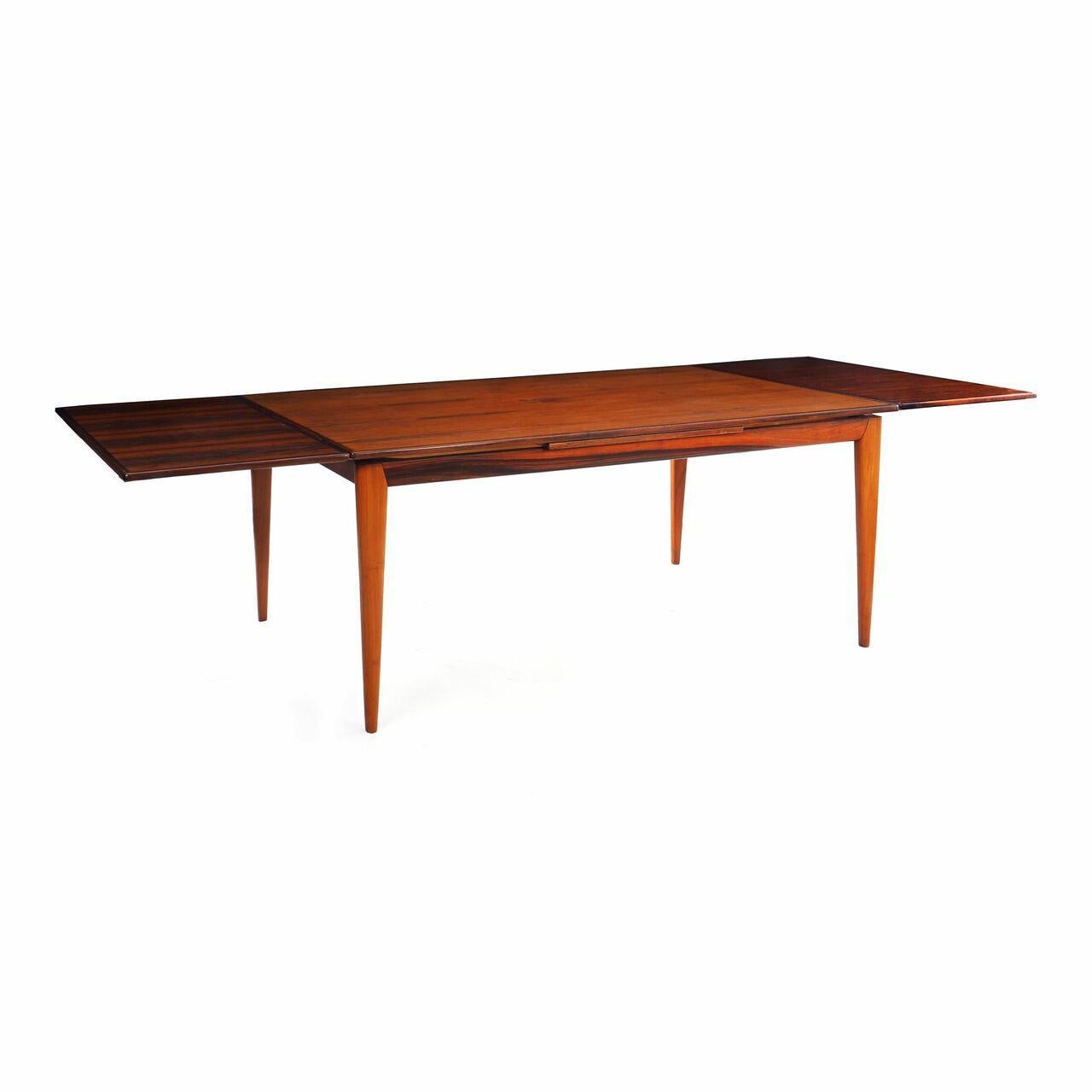 Danish Mid-Century Modern Rosewood Dining Table by Niels Møller, Model No. 254 In Good Condition In Shippensburg, PA