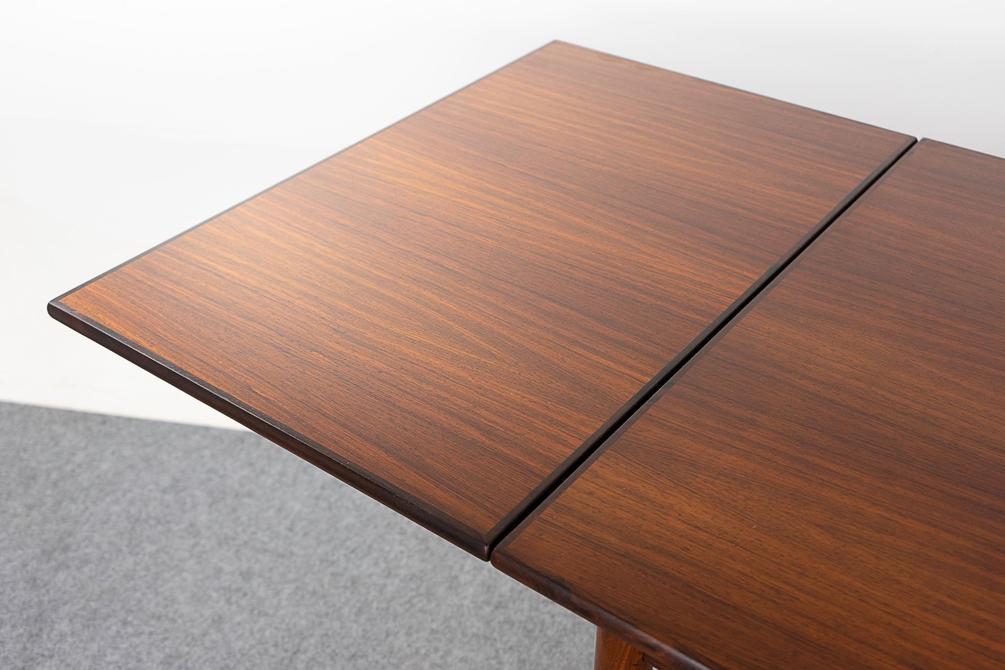 Danish Mid-Century Modern Rosewood Draw Leaf Dining Table For Sale 2