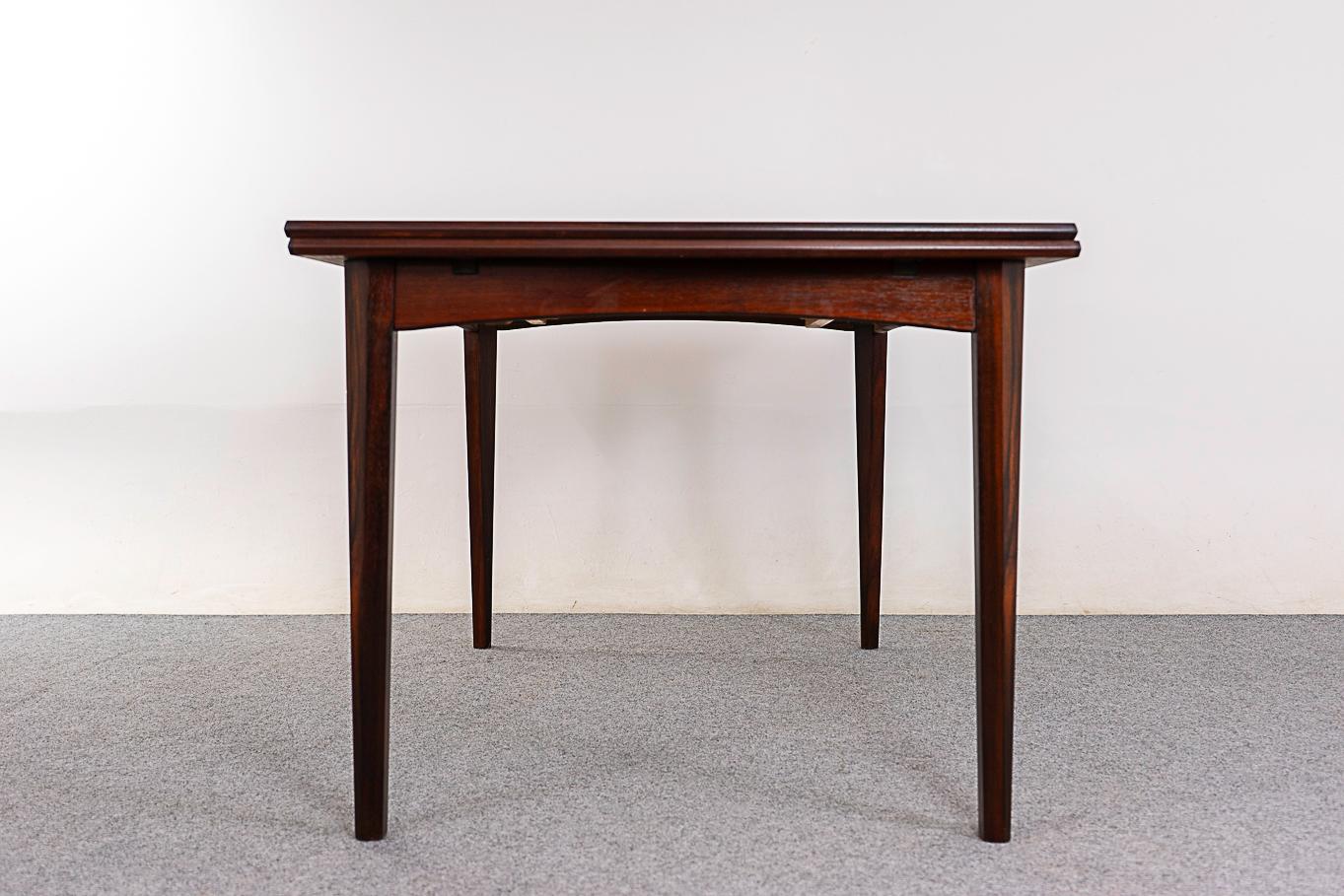 Danish Mid-Century Modern Rosewood Draw Leaf Dining Table  For Sale 5