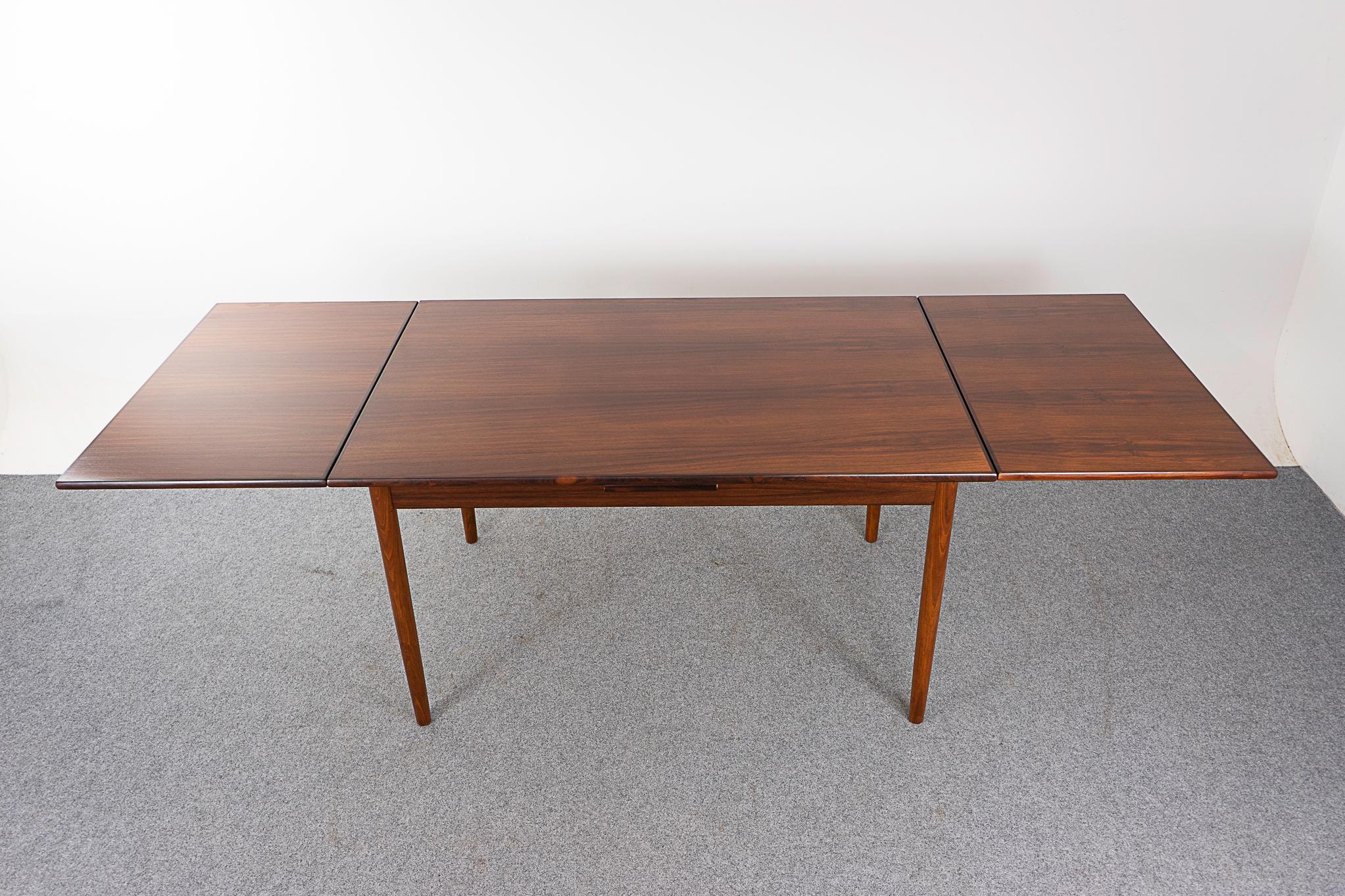 Mid-20th Century Danish Mid-Century Modern Rosewood Draw Leaf Dining Table For Sale
