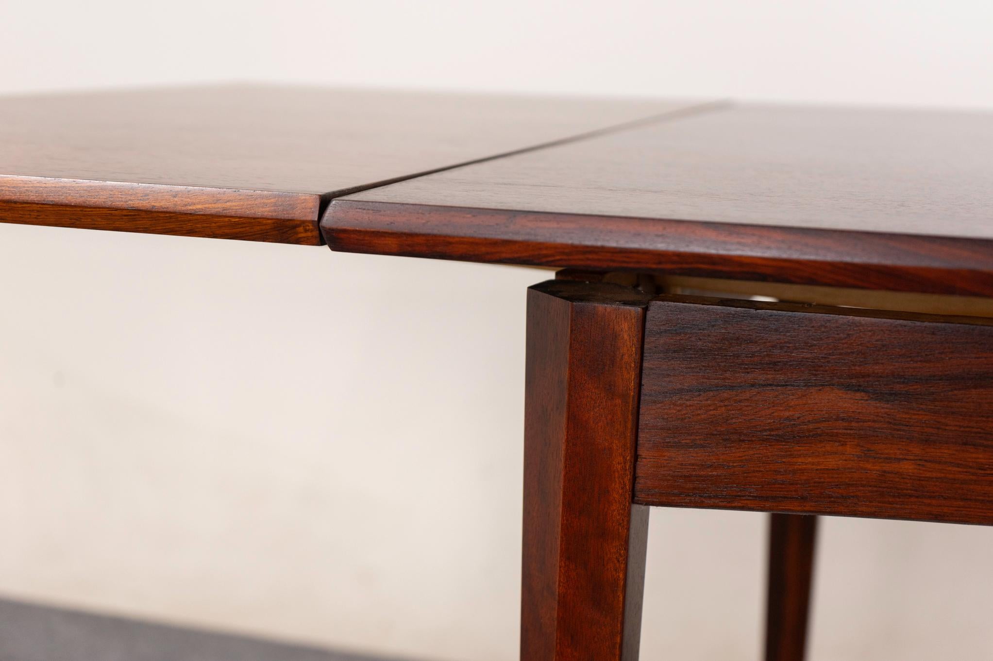Bois de rose Table de salle à manger danoise en palissandre, moderne, du milieu du siècle dernier en vente
