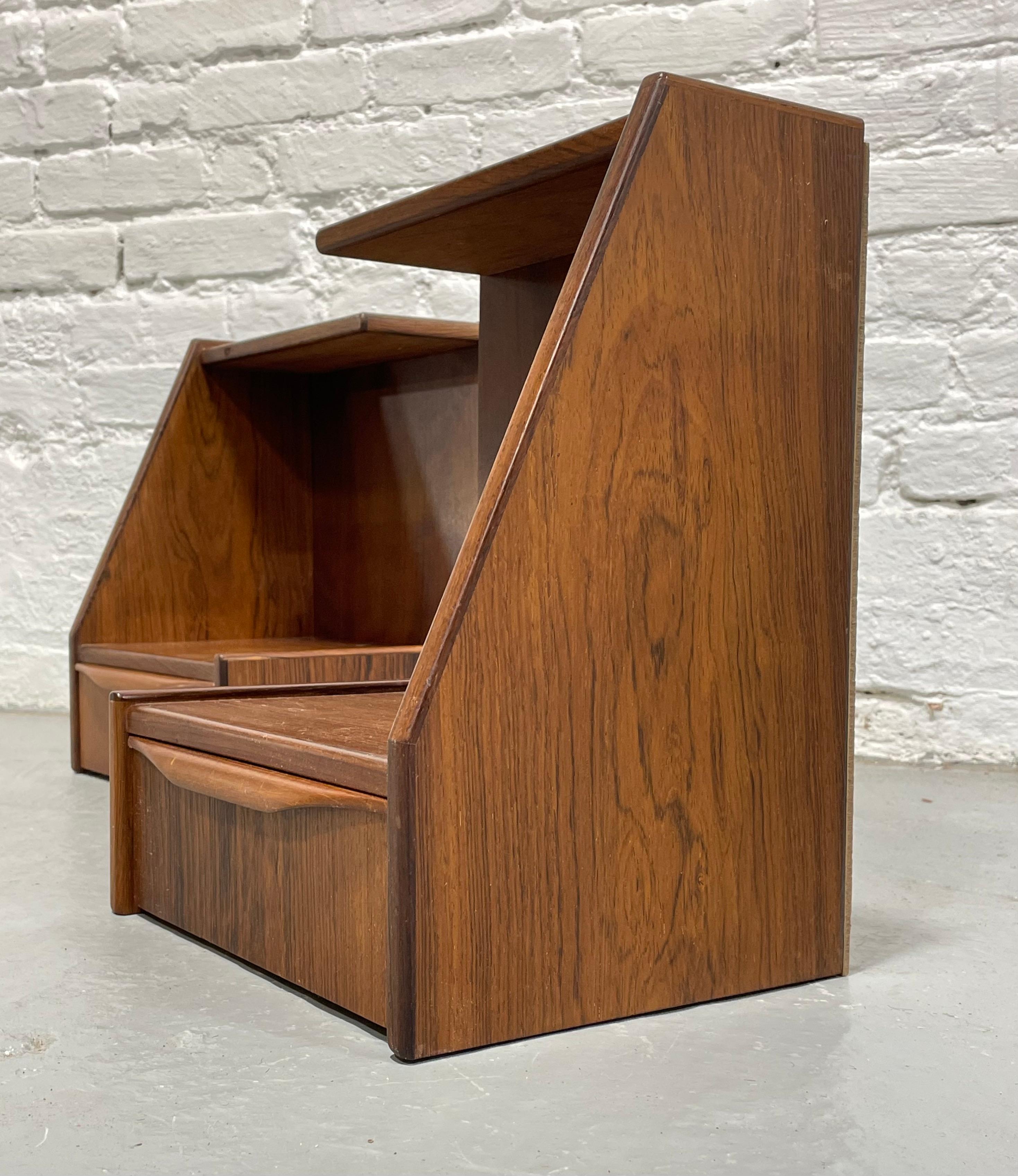 DANISH Mid Century Modern ROSEWOOD Hanging NIGHTSTANDS / Bedside Tables, c. 1950 For Sale 3