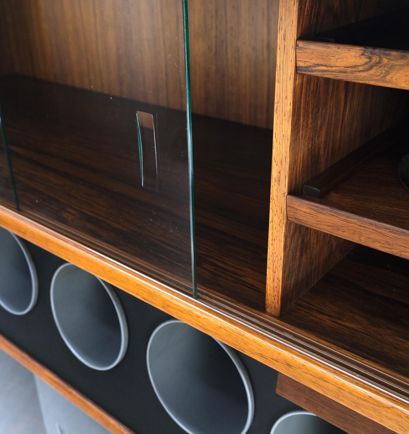 Danish Mid-Century Modern Rosewood liquor Cabinet Bar Ice Trays Compartment MINT 3