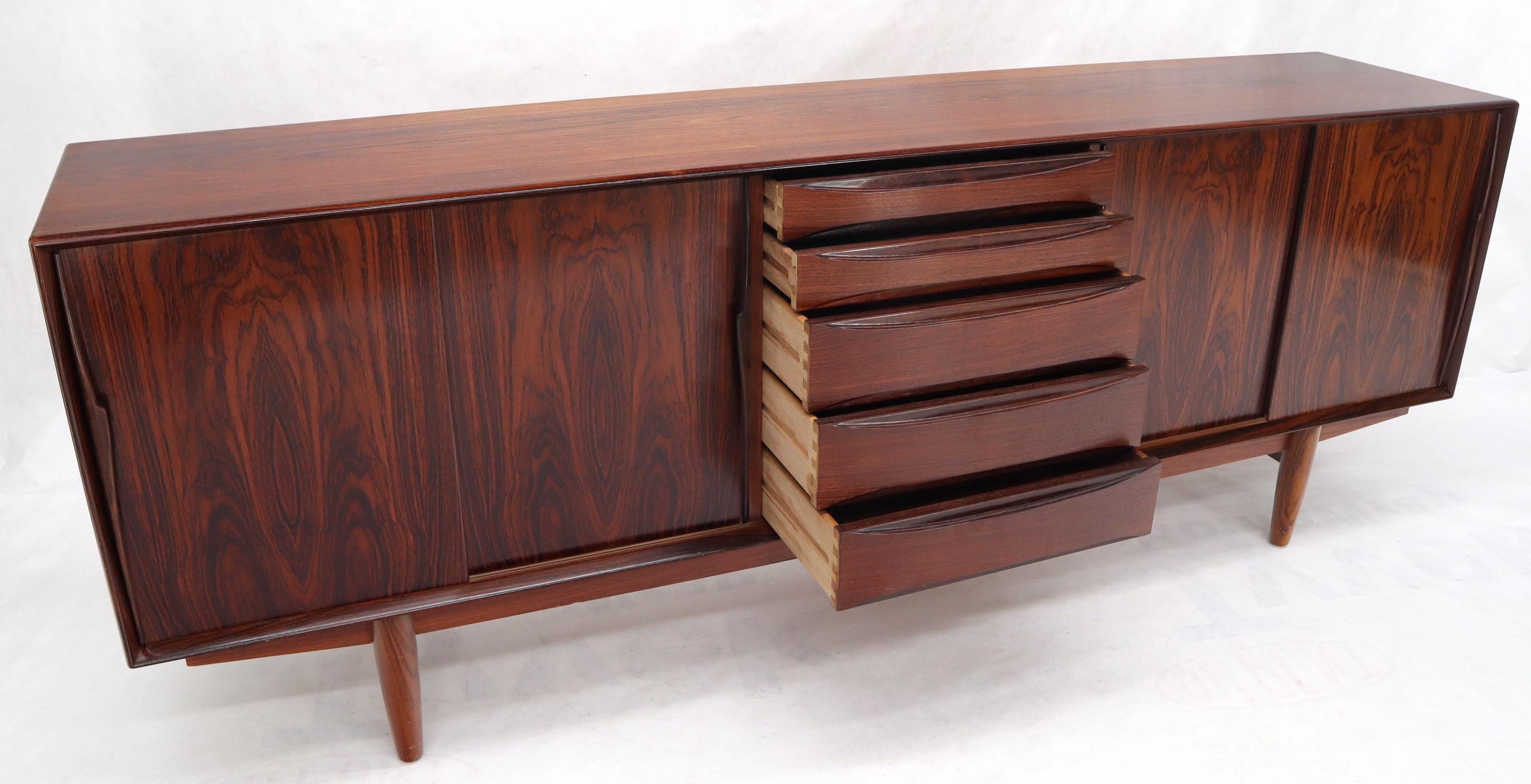 Danish Mid-Century Modern Rosewood Long Credenza Dresser 6