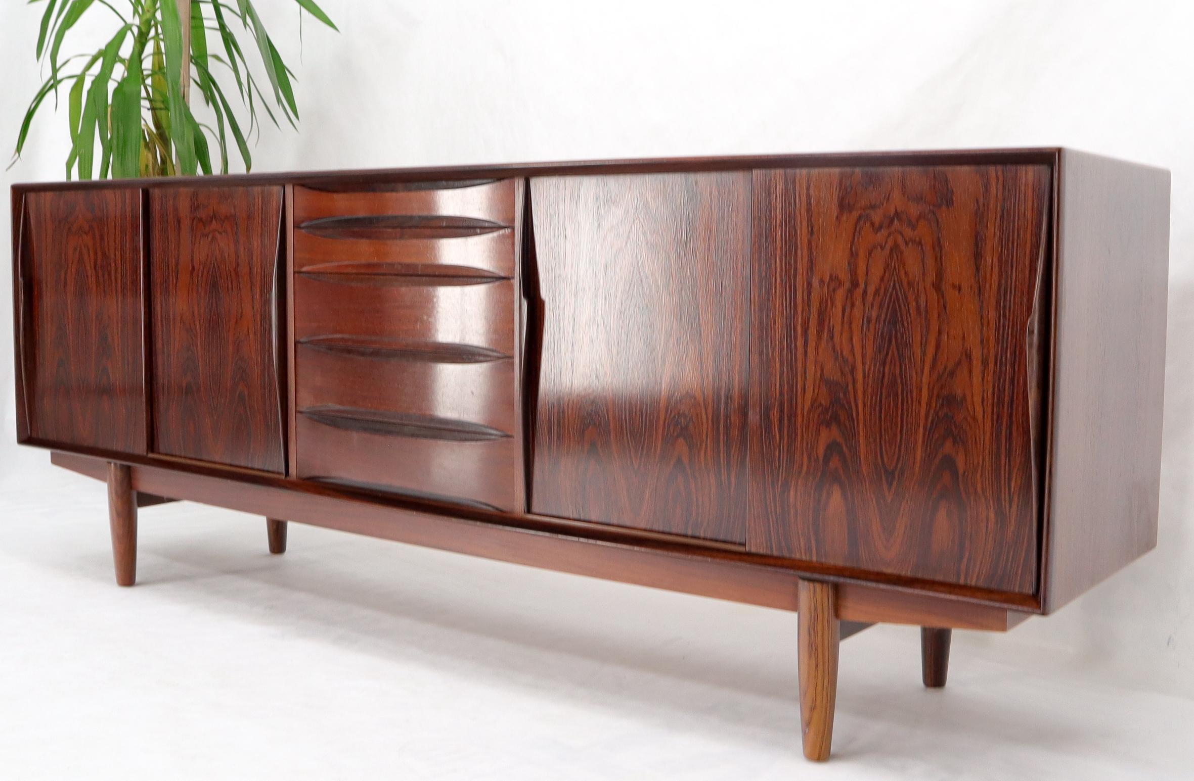 Danish Mid-Century Modern Rosewood Long Credenza Dresser 11