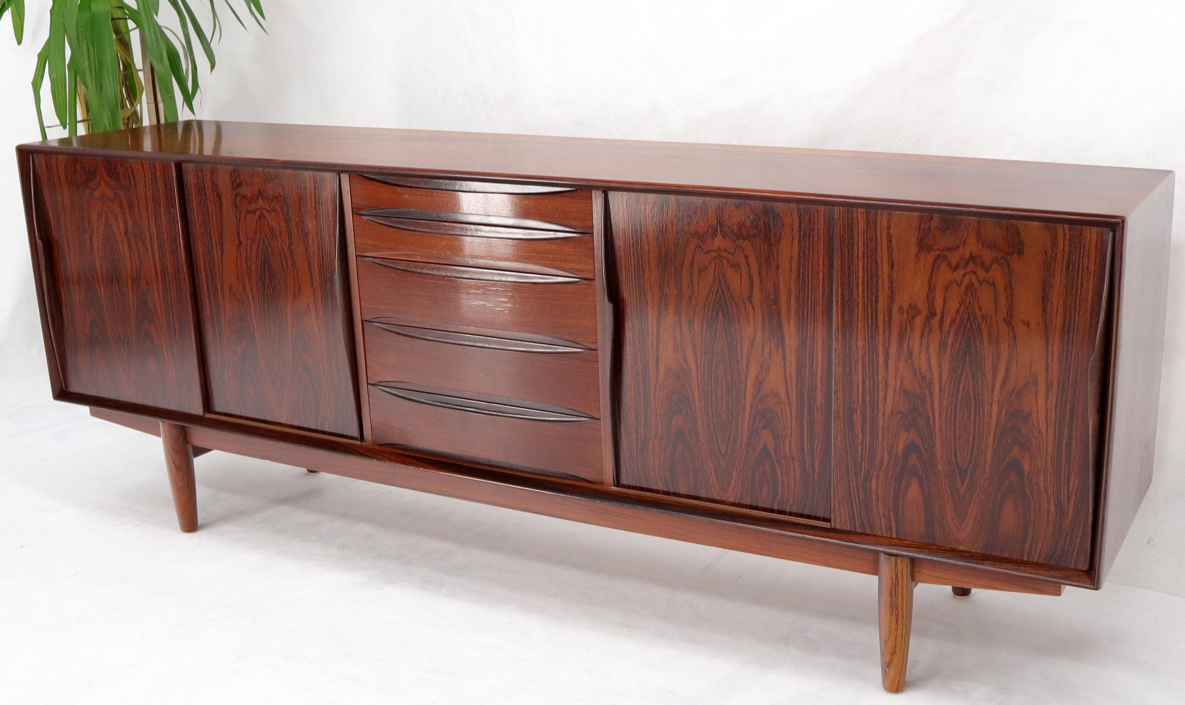 Danish Mid-Century Modern Rosewood Long Credenza Dresser 13