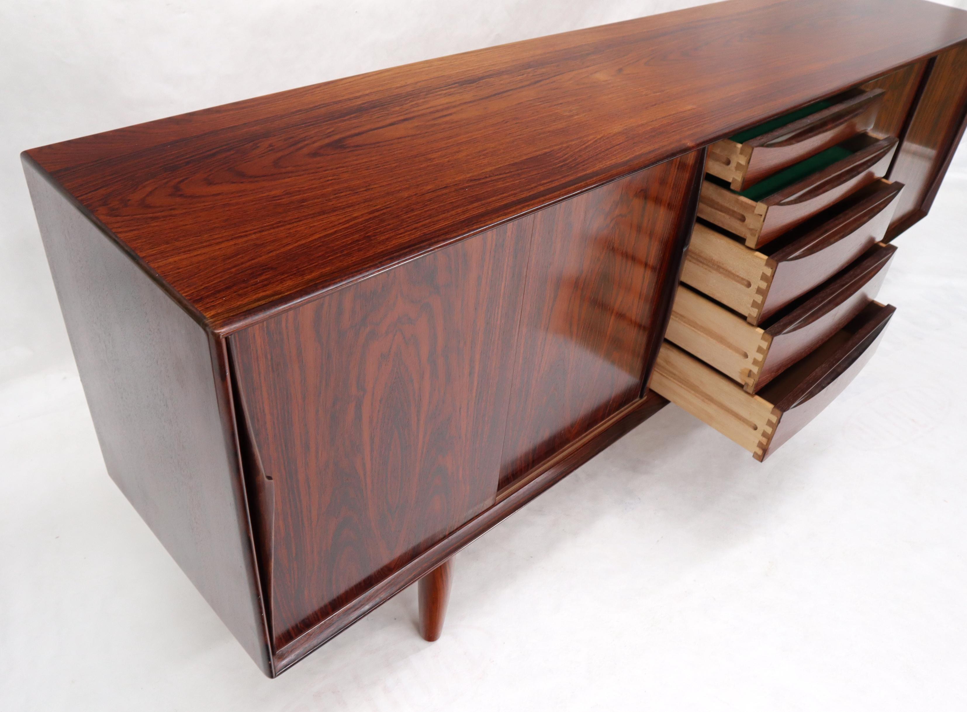 Danish Mid-Century Modern Rosewood Long Credenza Dresser 4