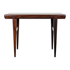 Table d'appoint danoise en bois de rose, moderne du milieu du siècle dernier, de Johannes Andersen