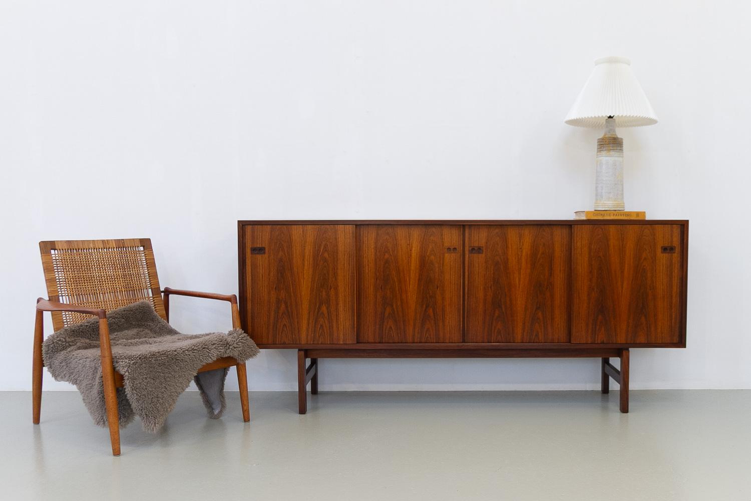 Dänisches Mid-Century Modern-Sideboard aus Rosenholz, 1960er Jahre im Angebot 15