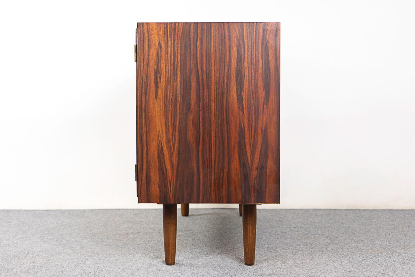 Danish Mid-Century Modern Rosewood Sideboard Cabinet by Hundevad For Sale 7