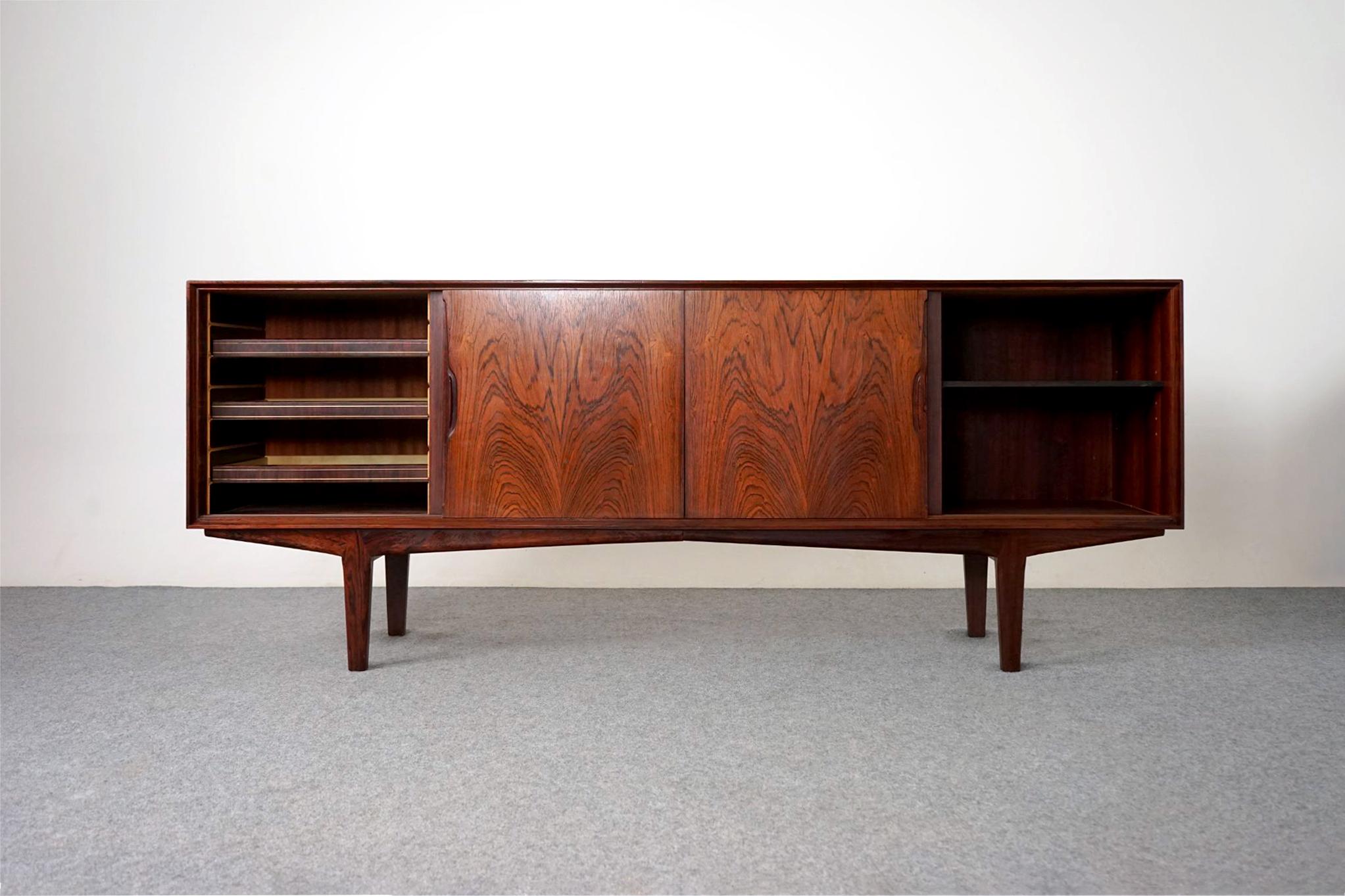 Danish Mid-Century Modern Rosewood Sideboard In Good Condition In VANCOUVER, CA