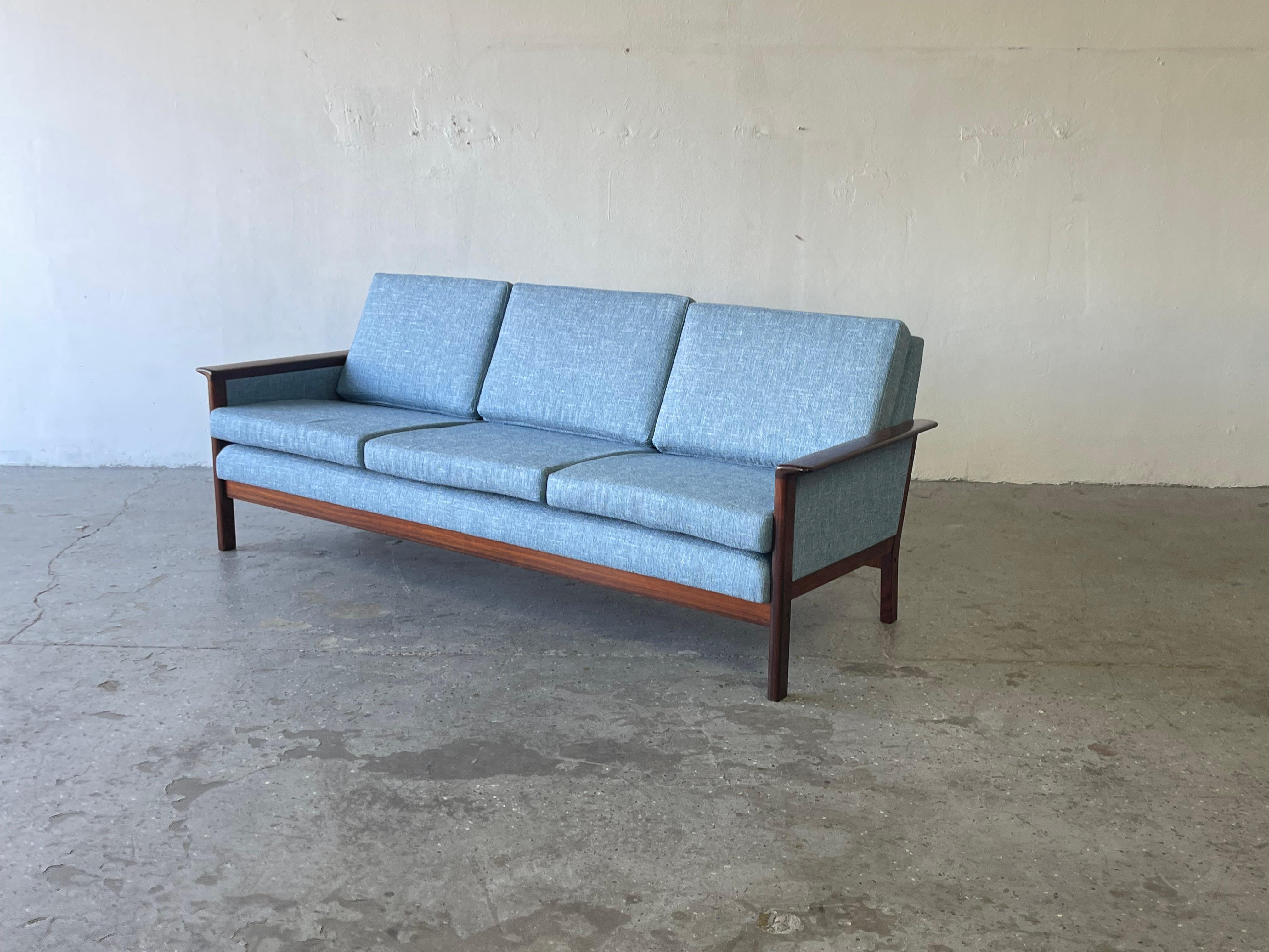 Mid-20th Century Danish Mid-Century Modern Rosewood Sofa by Westnofa For Sale