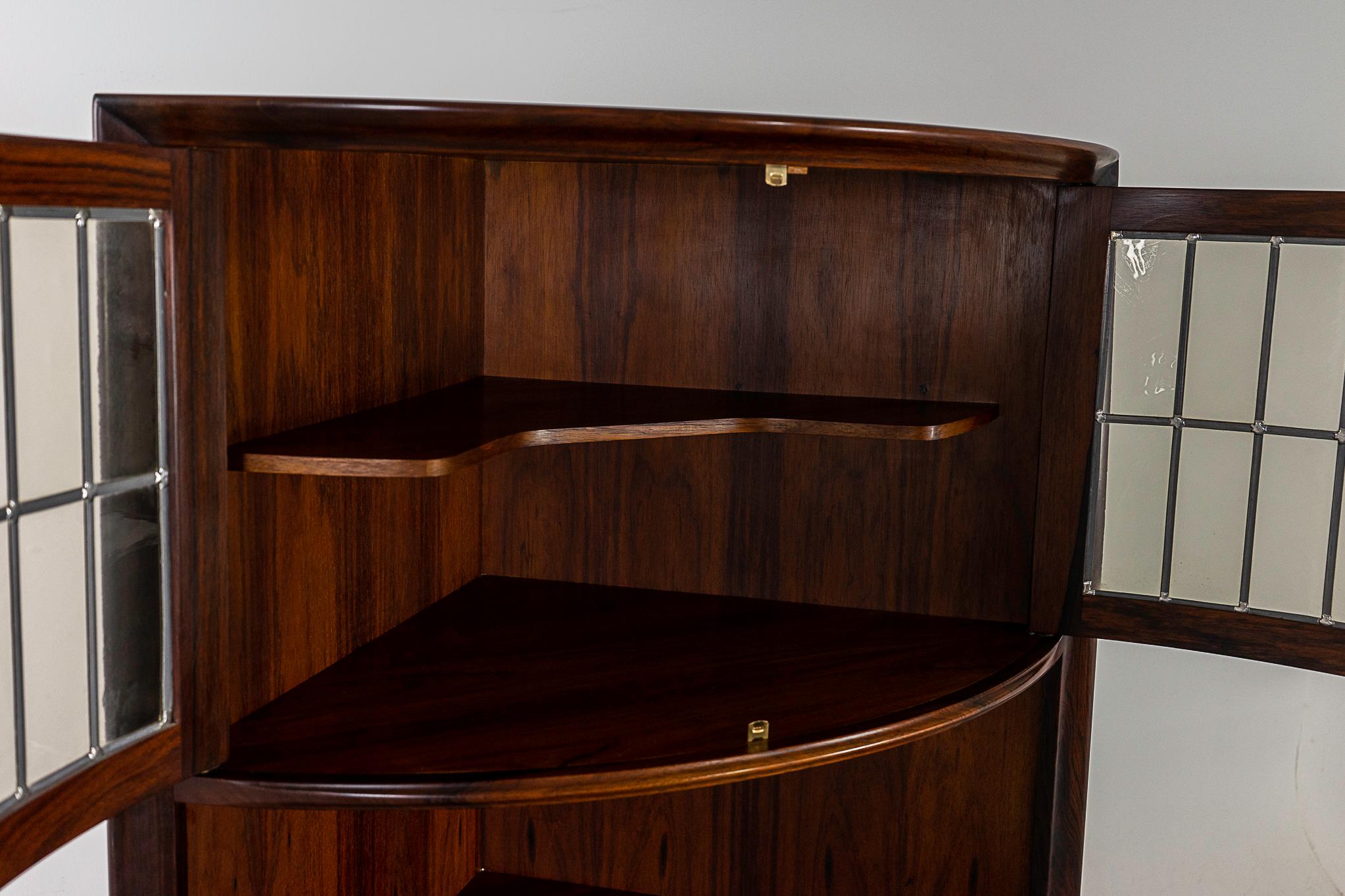 Danish Mid-Century Modern Rosewood & Stained Glass Corner Cabinet In Good Condition In VANCOUVER, CA