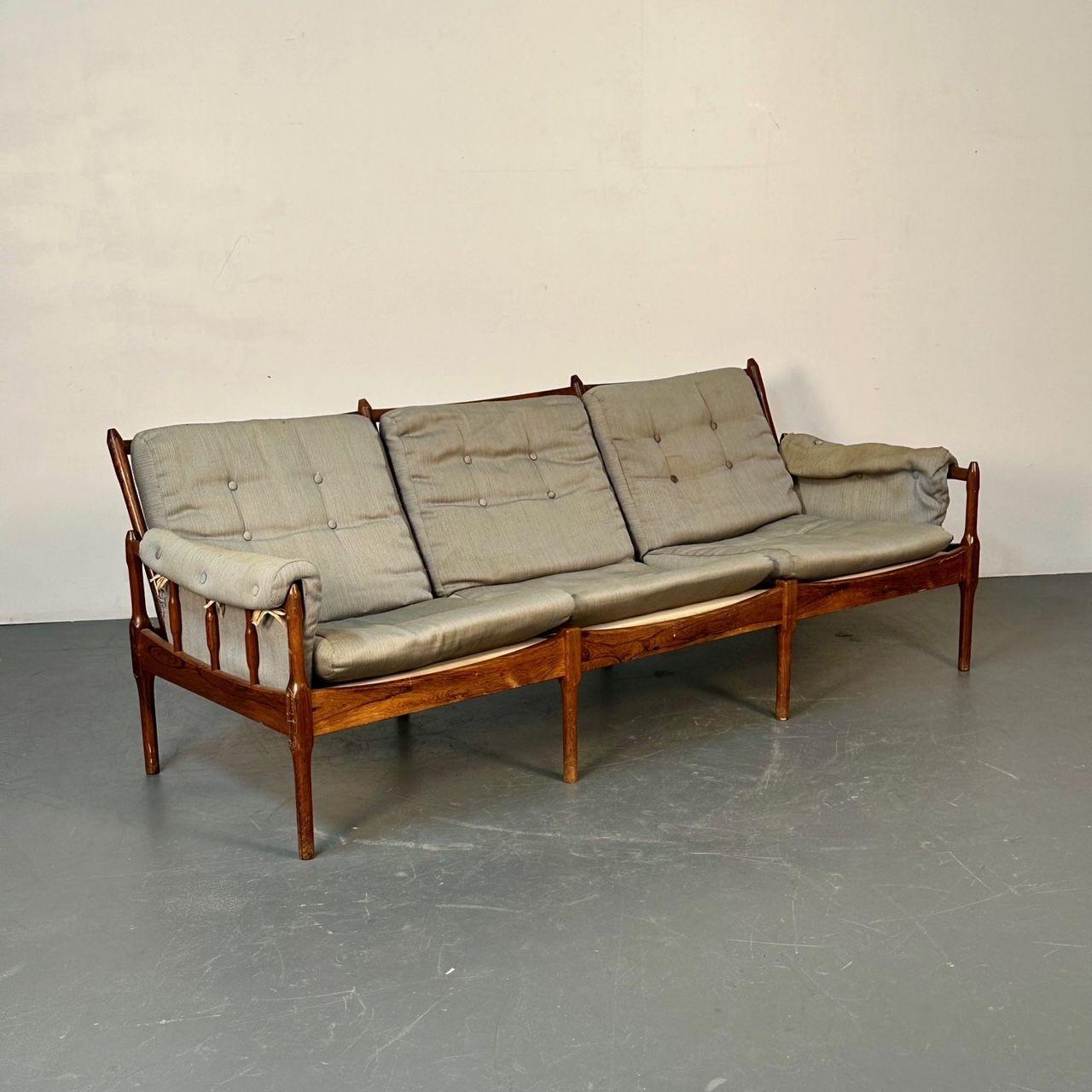 Danish Designer, Mid-Century Modern, Sofa, Rosewood, Fabric, Denmark, 1950s In Fair Condition For Sale In Stamford, CT