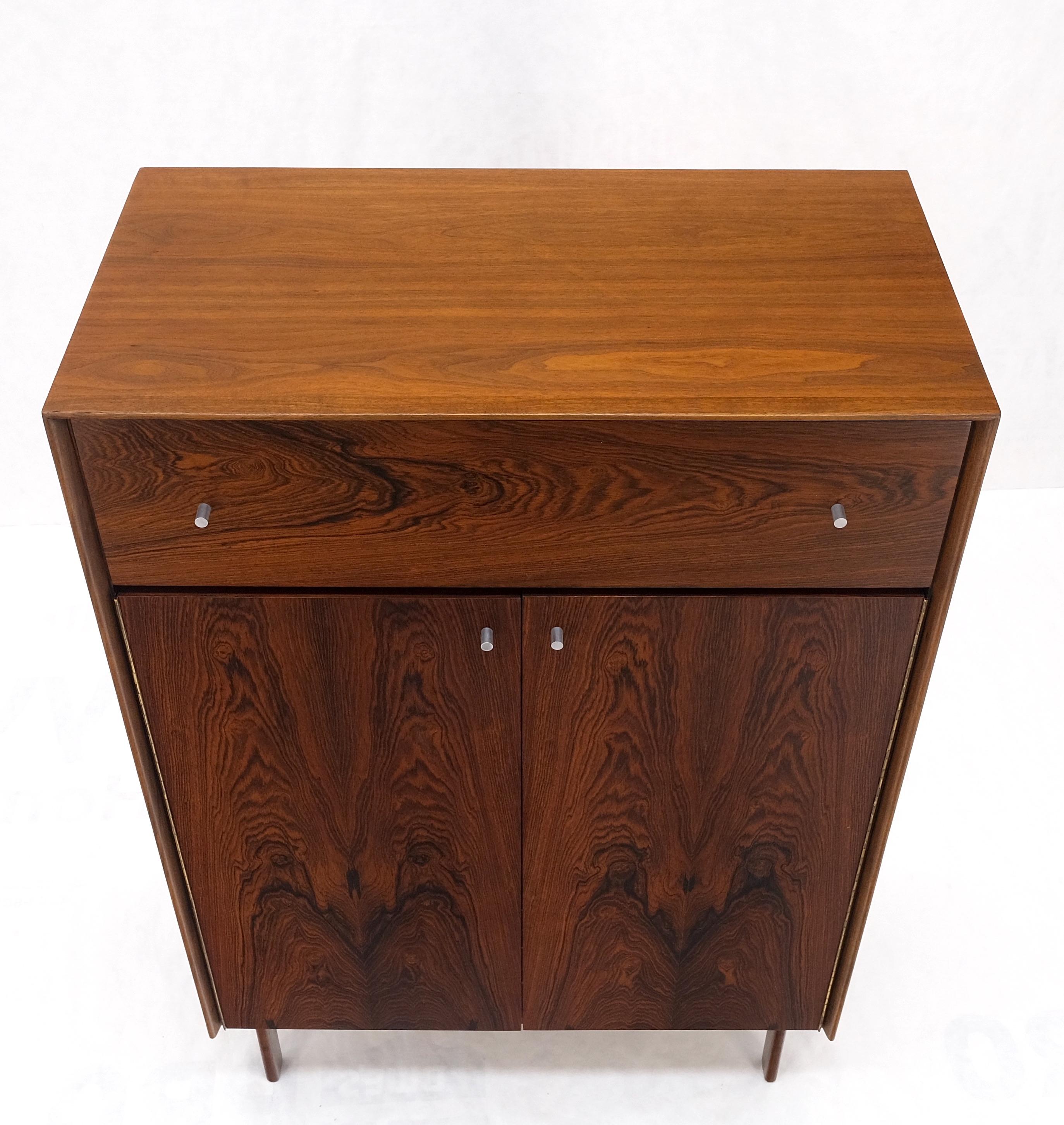 Danish Mid Century Modern Rosewood Two Door 9 Drawers Chest Dresser Credenza   For Sale 7