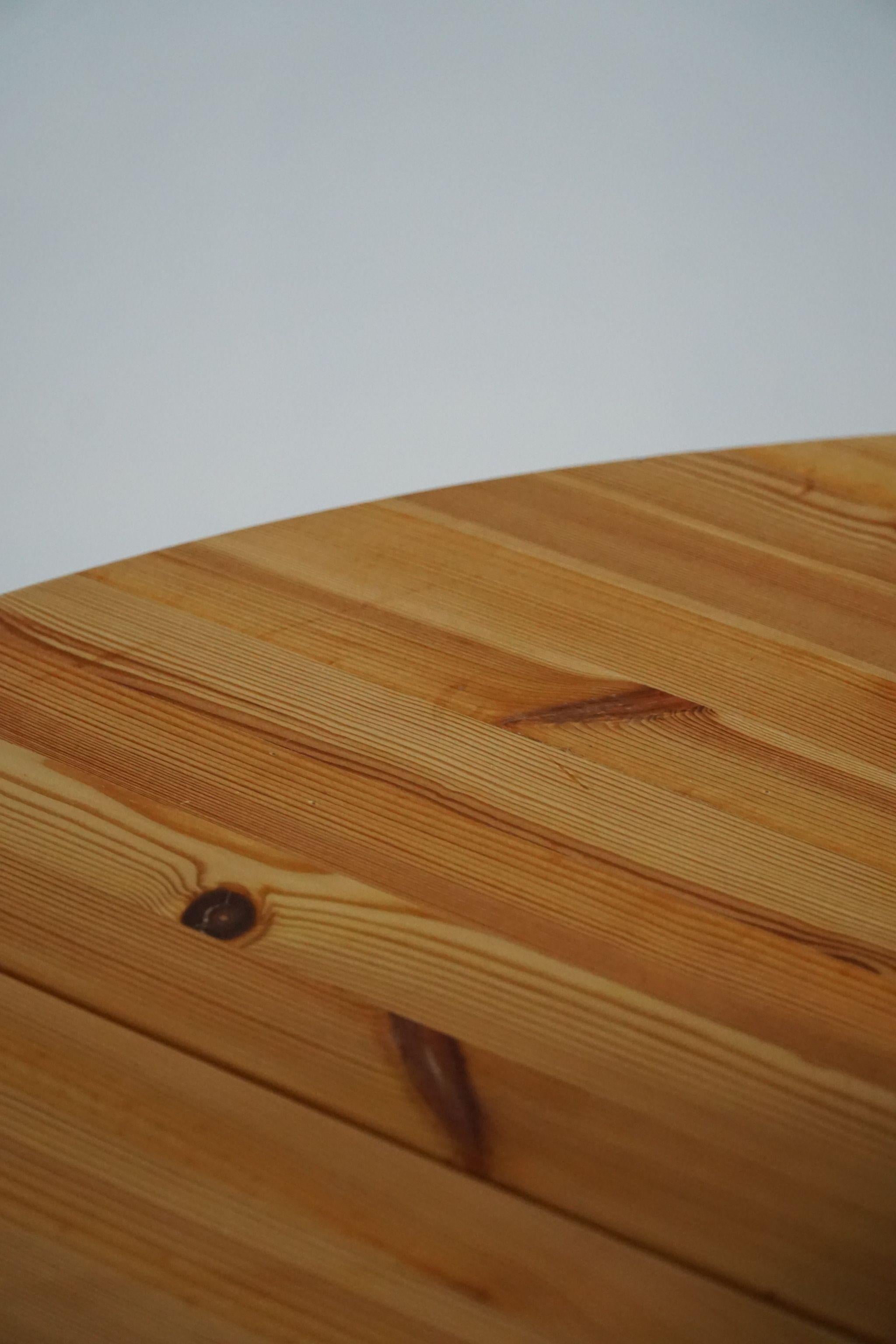 Danish Mid Century Modern, Round Dining Table in Solid Pine, 1970s For ...