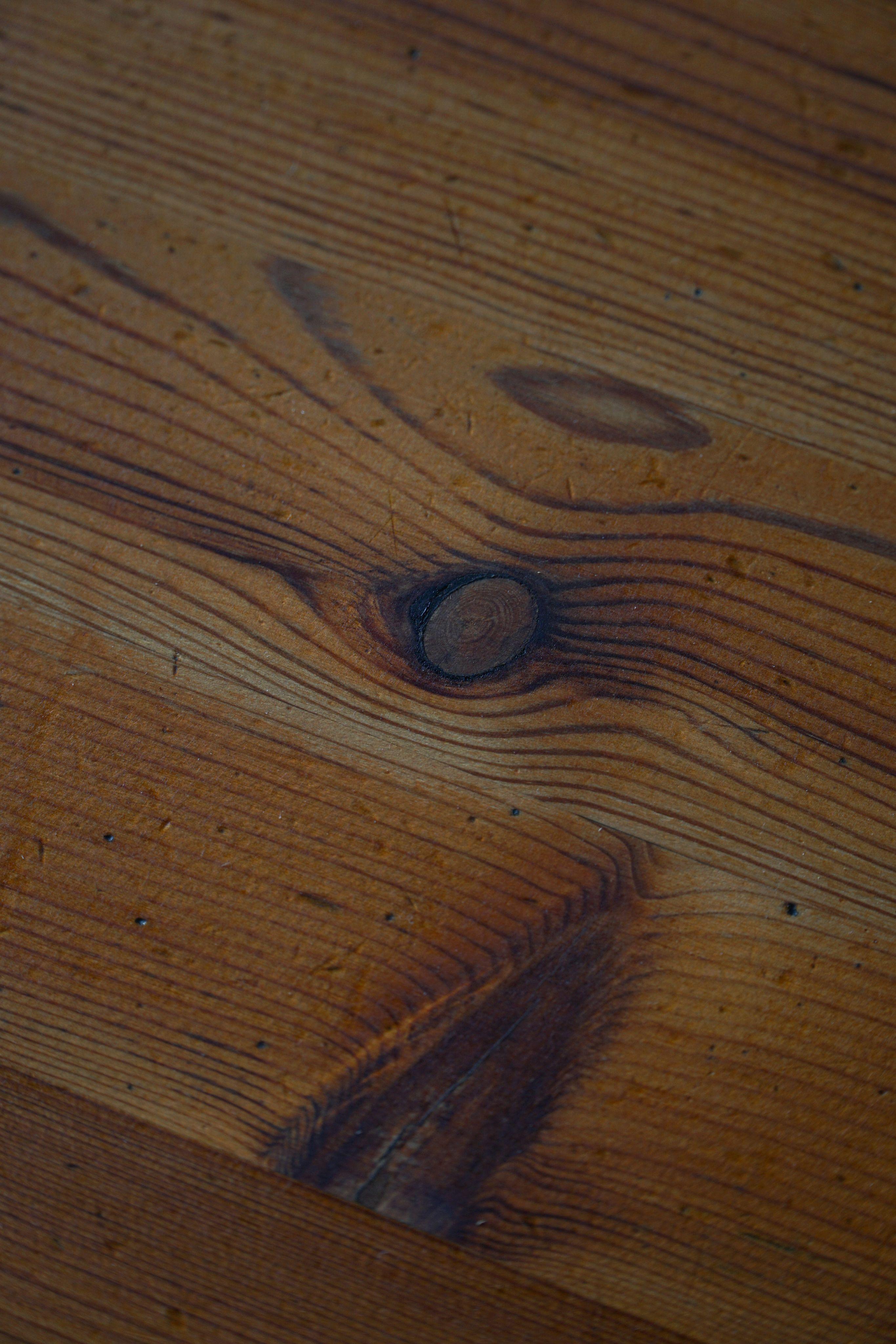 Danish Mid Century Modern, Round Dining Table in Solid Pine, 1970s For Sale 9