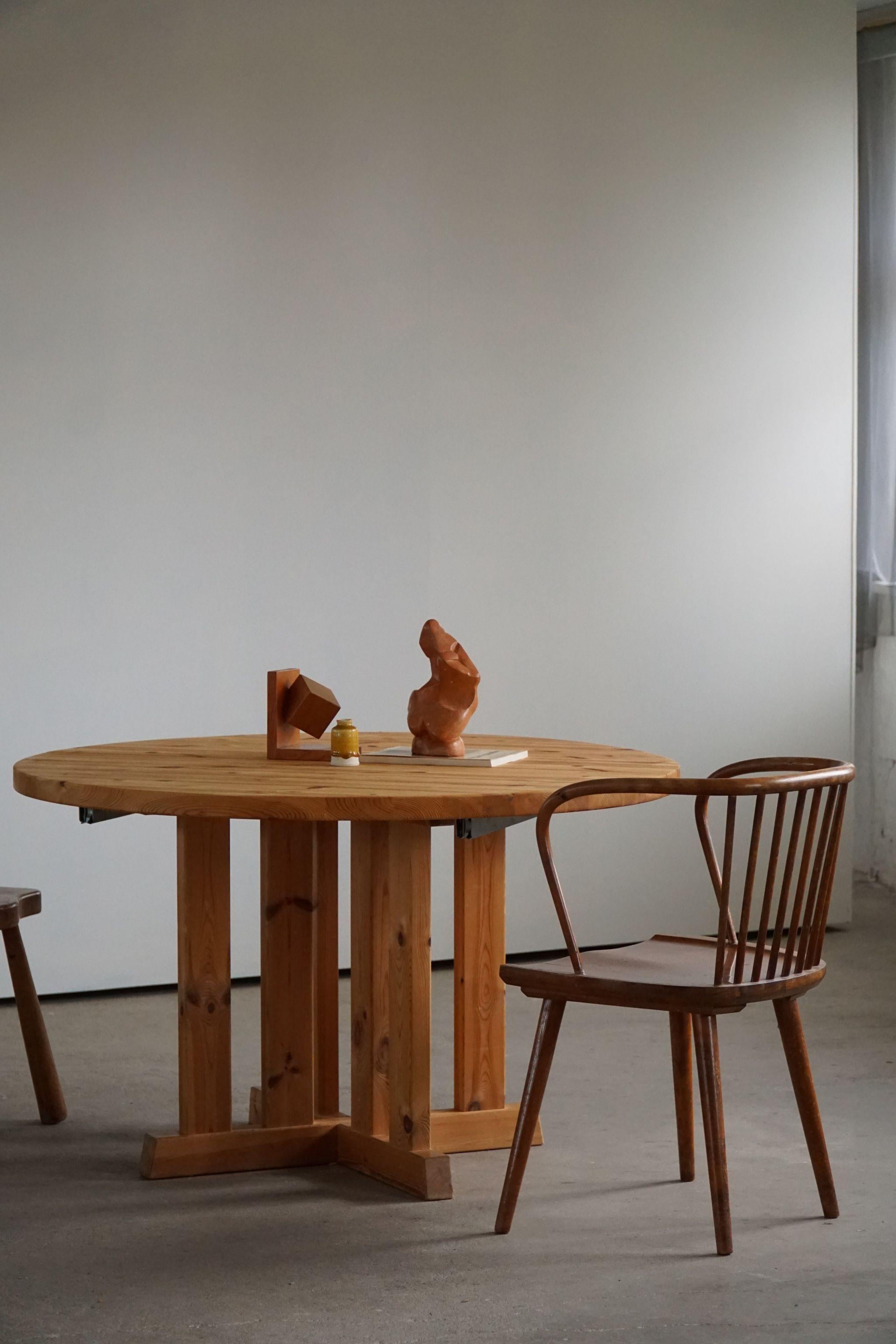 Danish Mid Century Modern, Round Dining Table in Solid Pine, 1970s For ...