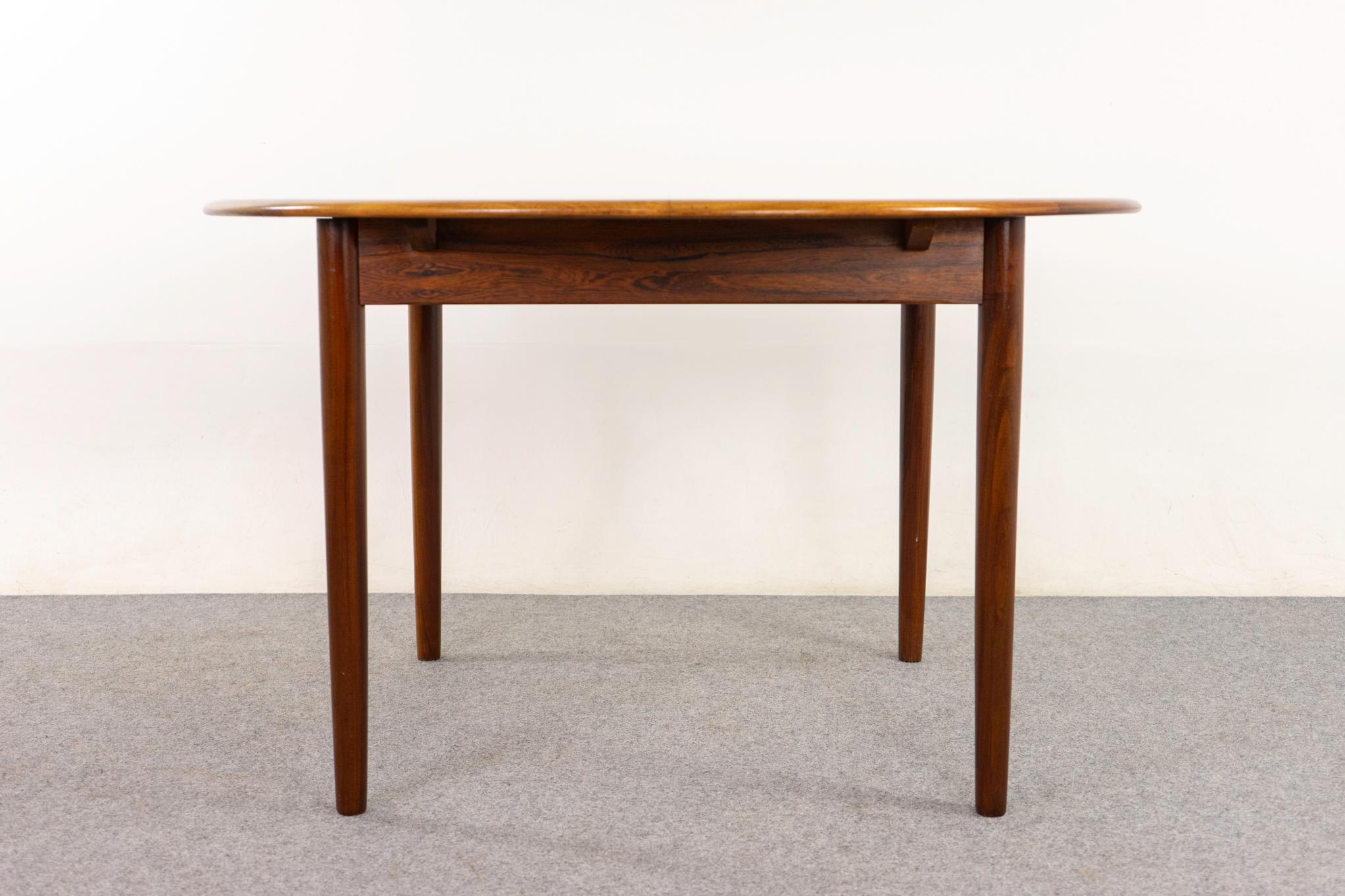 Danish Mid-Century Modern Round Rosewood Dining Table 6