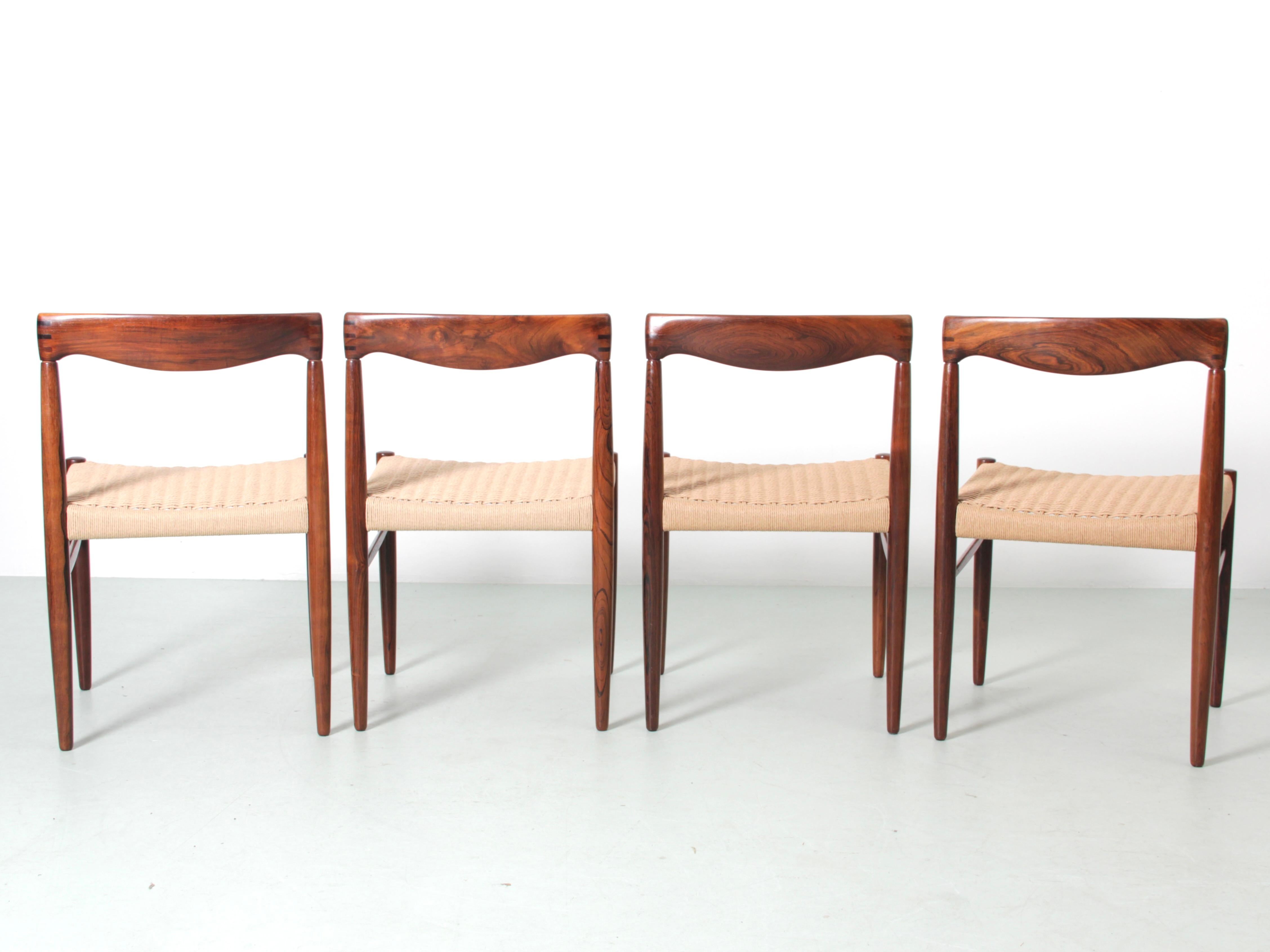 Scandinavo moderno Set di 4 sedie danese di metà secolo in legno di palissandro di H. W. Klein in vendita