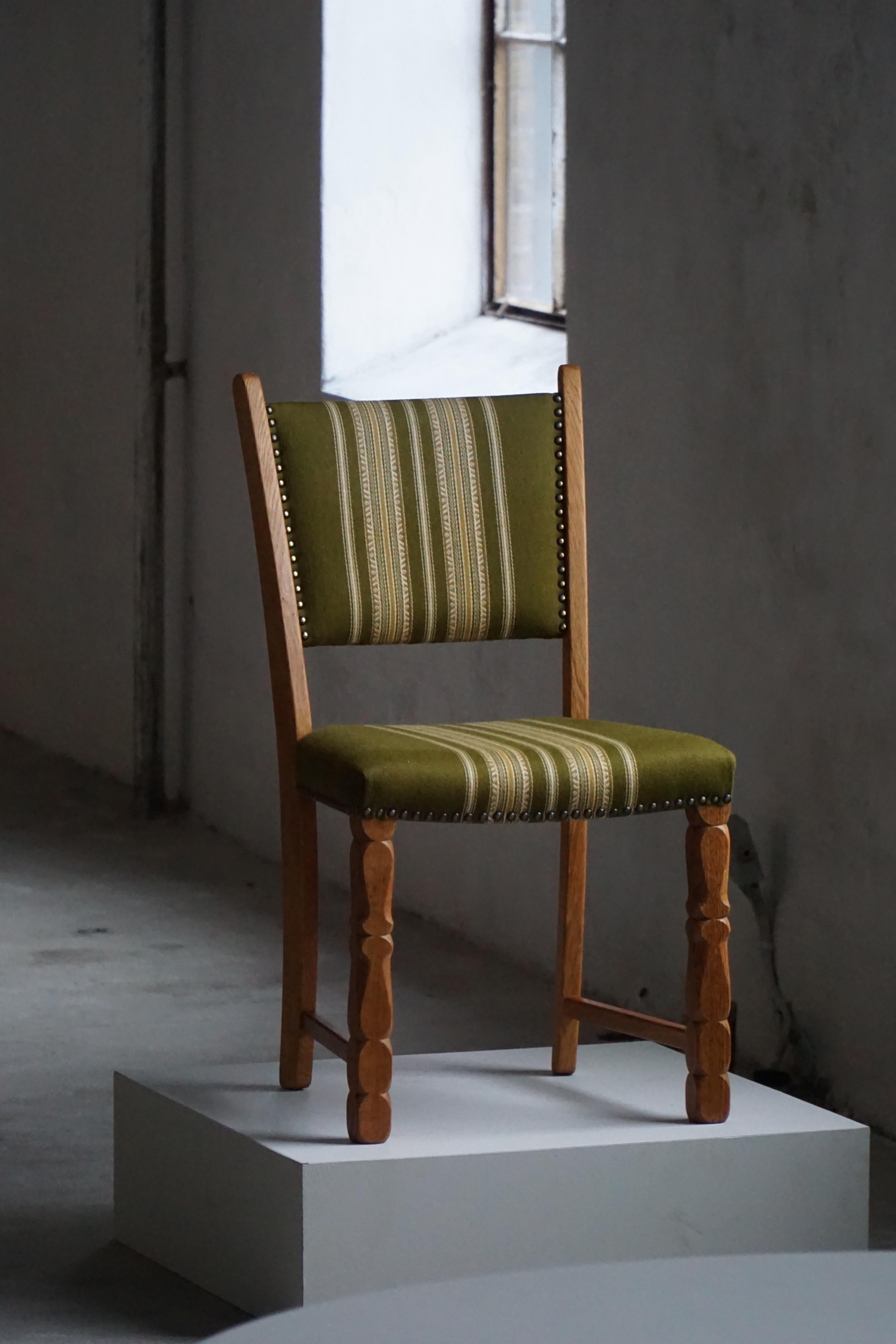 Danish Mid Century Modern, Set of 6 Dining Chairs in Oak, Henning Kjærnulf, 1960 im Angebot 7