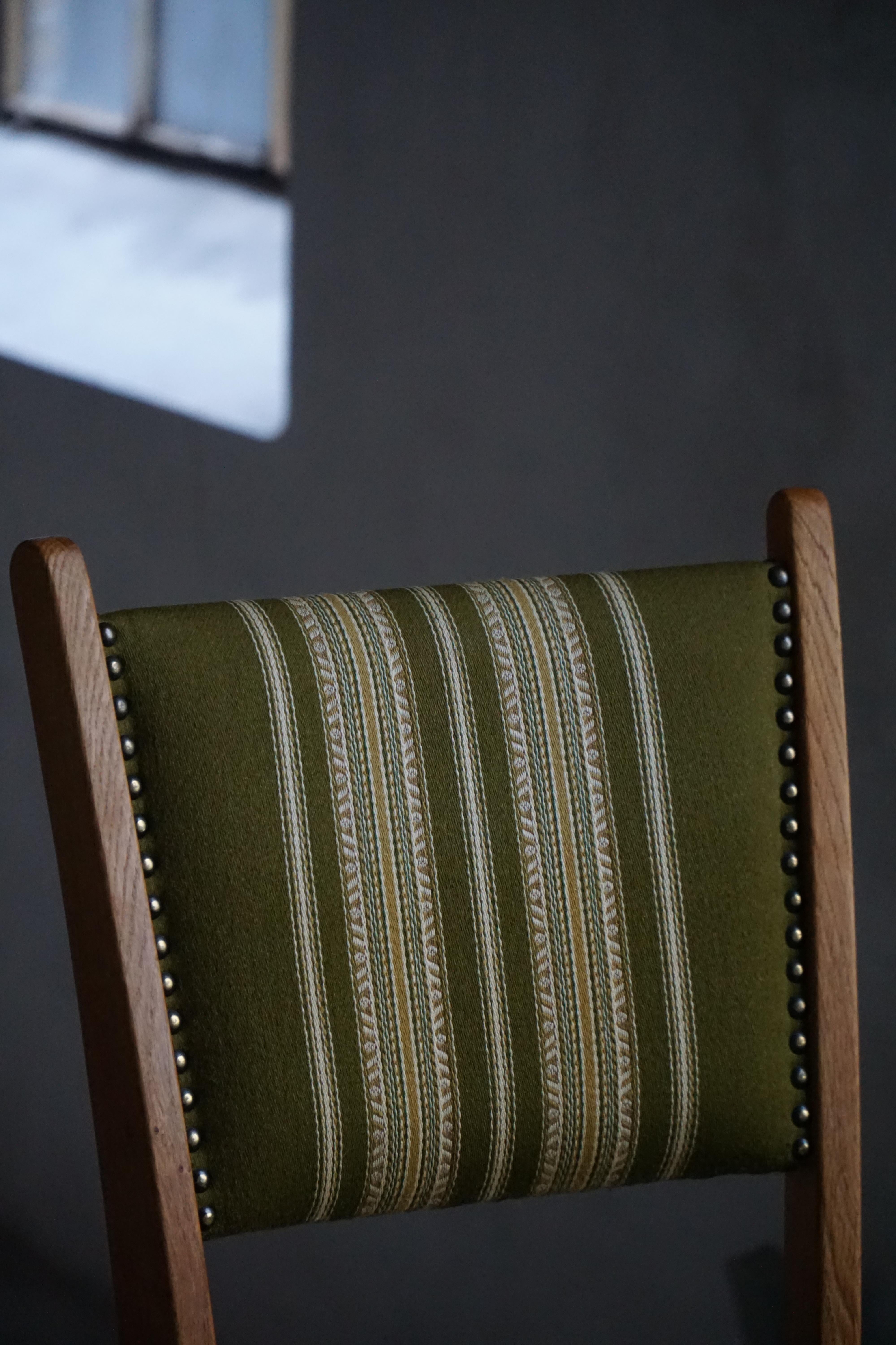 Danish Mid Century Modern, Set of 6 Dining Chairs in Oak, Henning Kjærnulf, 1960 im Angebot 8