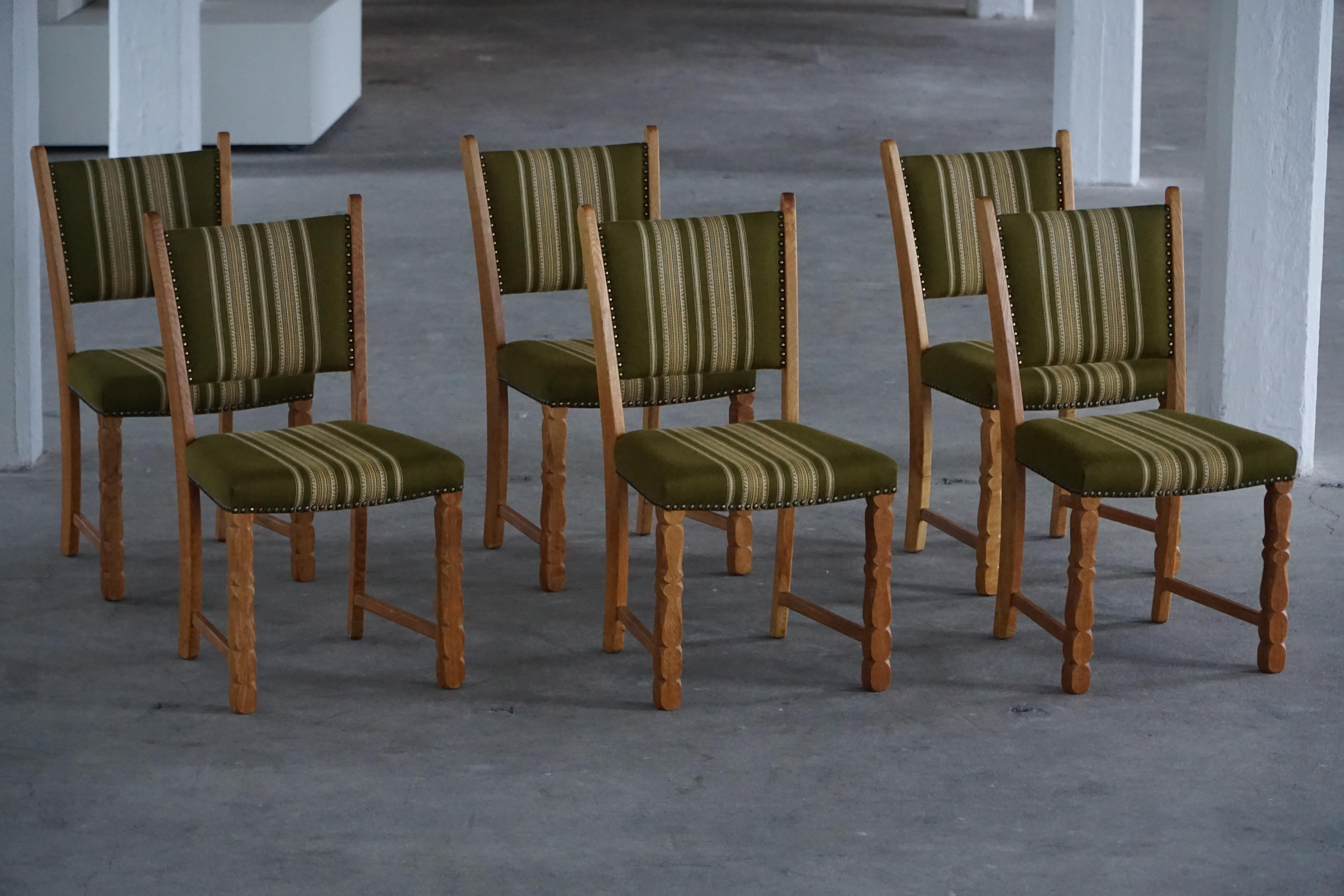 Danish Mid Century Modern, Set of 6 Dining Chairs in Oak, Henning Kjærnulf, 1960 im Angebot 10