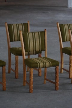 Danish Mid Century Modern, Set of 6 Dining Chairs in Oak, Henning Kjærnulf, 1960
