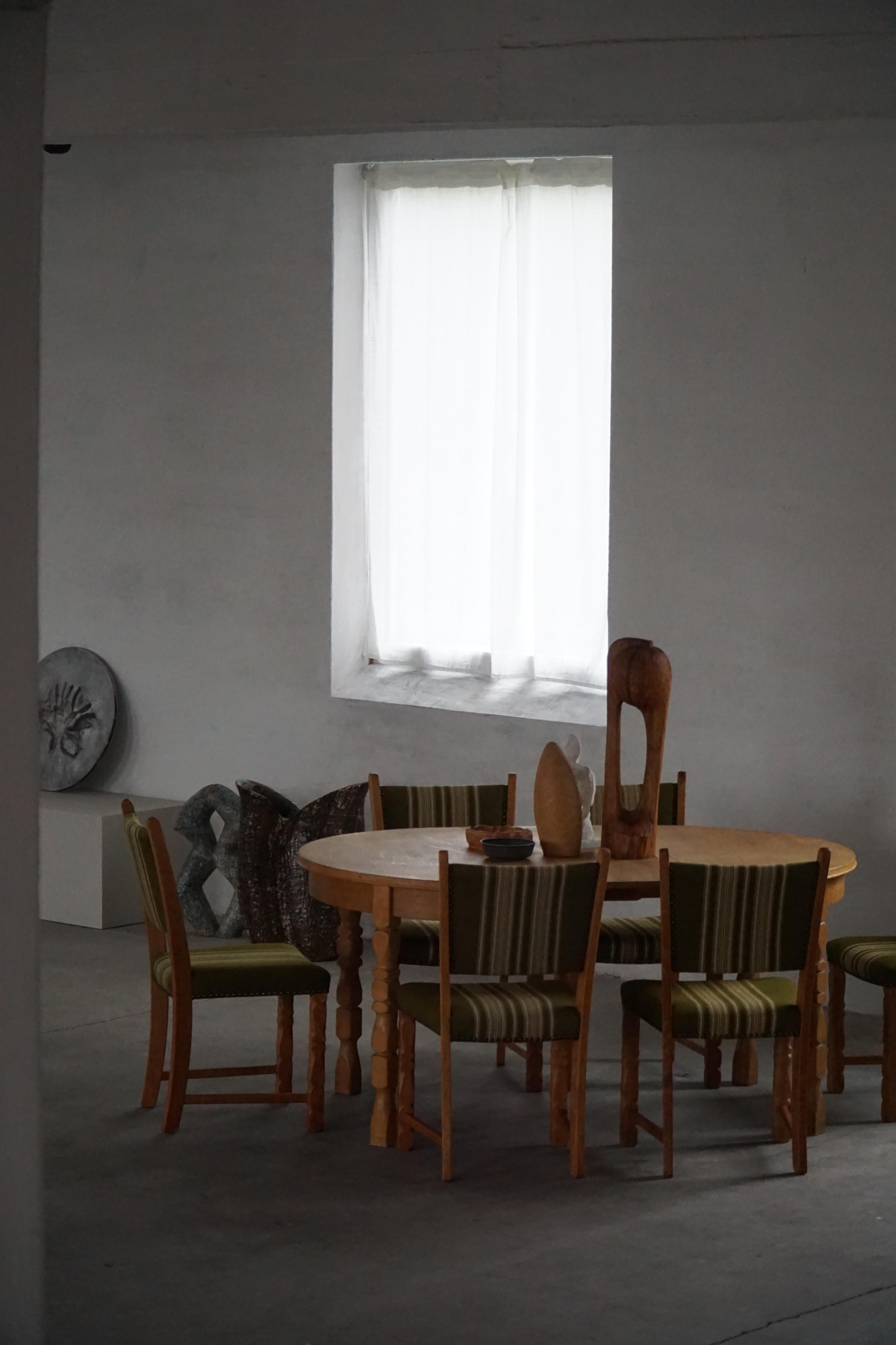 Danish Mid Century Modern, Set of 6 Dining Chairs in Oak, Henning Kjærnulf, 1960 im Angebot 2