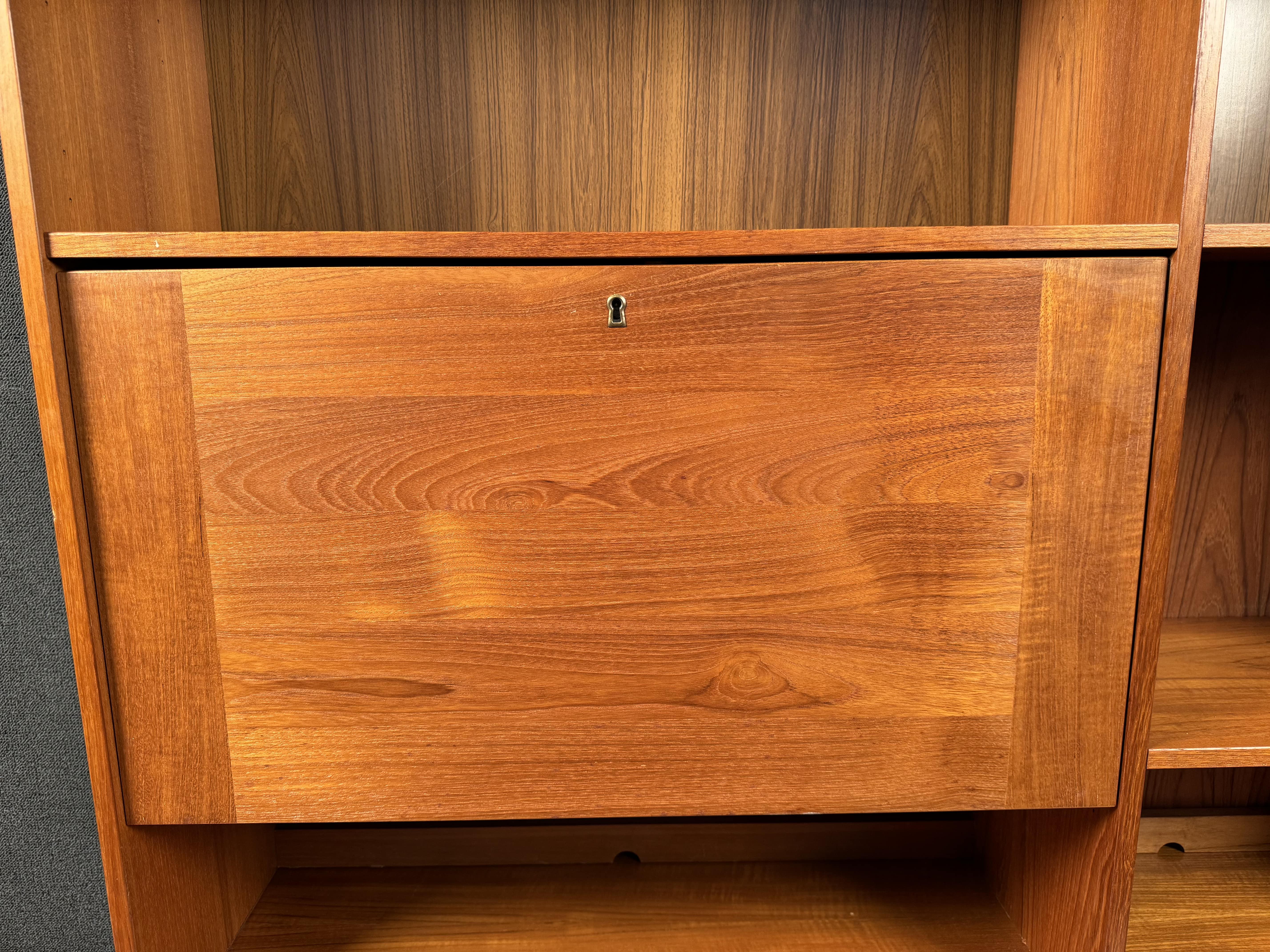 Estantería danesa Mid Century Modern de Domino Mobler 3