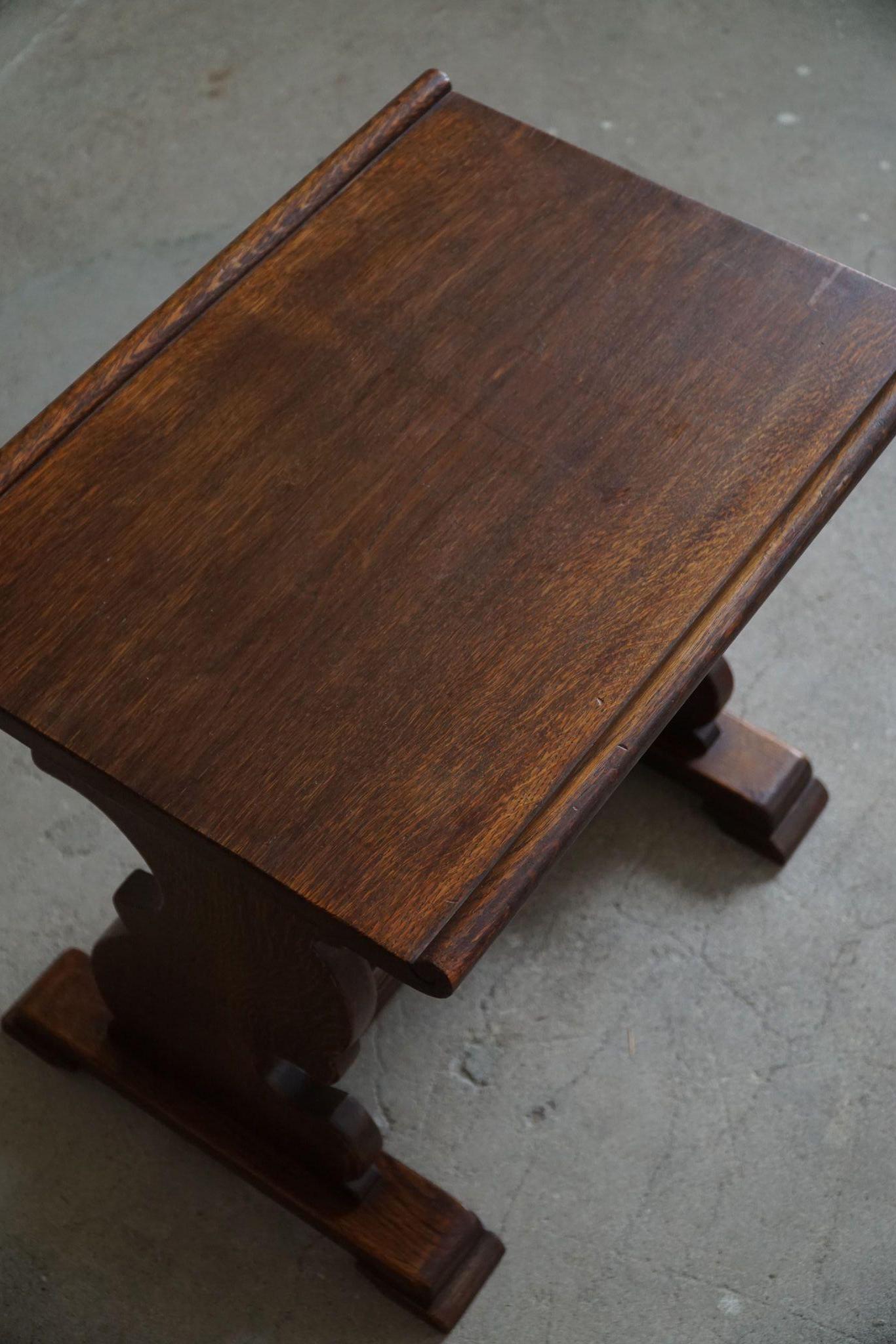 Danish Mid Century Modern, Side Table / Magazine Rack in Oak, 1960s For Sale 4