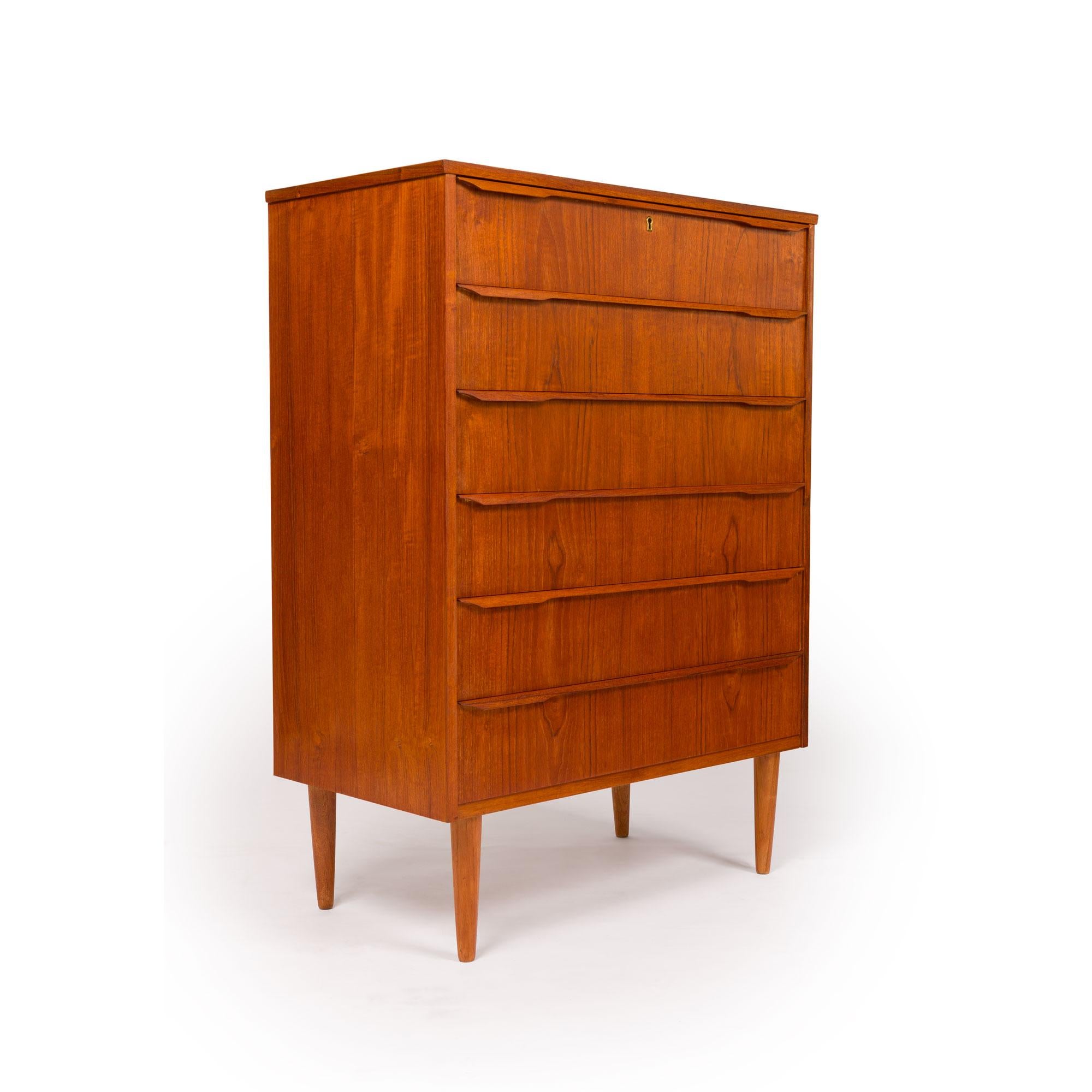 Danish Mid-Century Modern Six-Drawer Teak Tallboy Dresser 1960s In Good Condition For Sale In Emeryville, CA