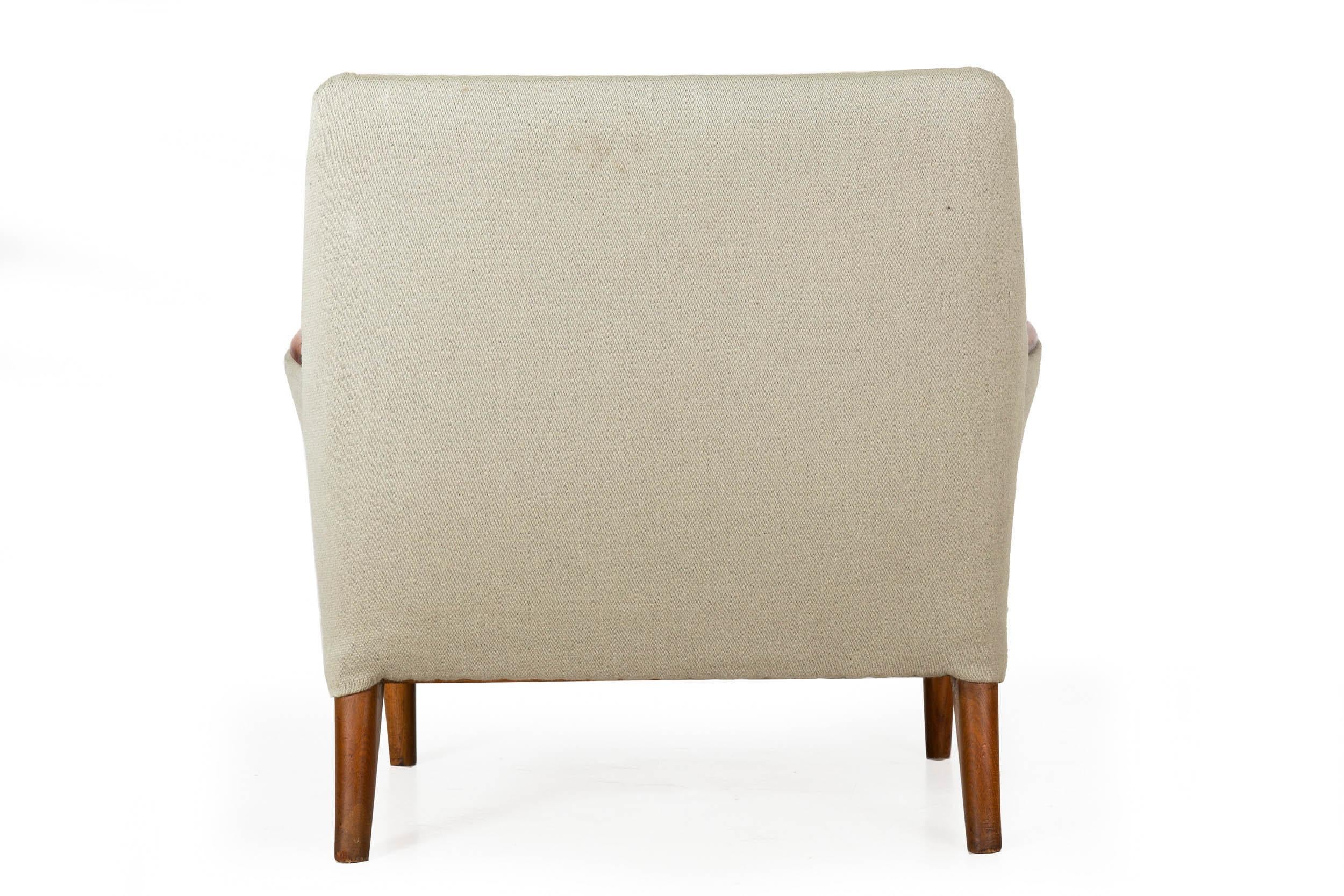 Ensemble canapé et chaise danois The Moderns en teck sculpté, vers 1960 en vente 10