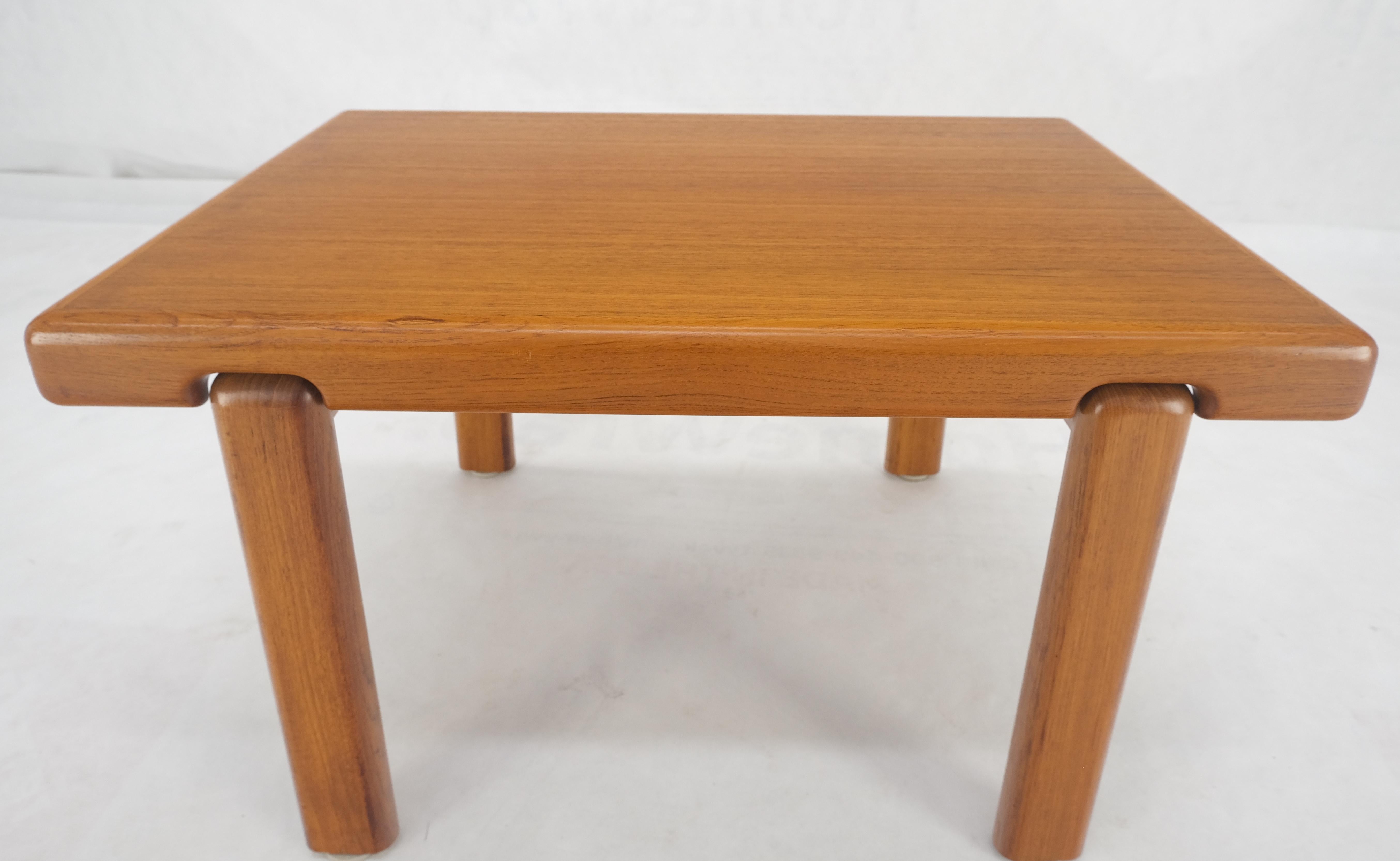 Table basse rectangulaire compacte danoise mi-siècle moderne, MINT ! en vente 2