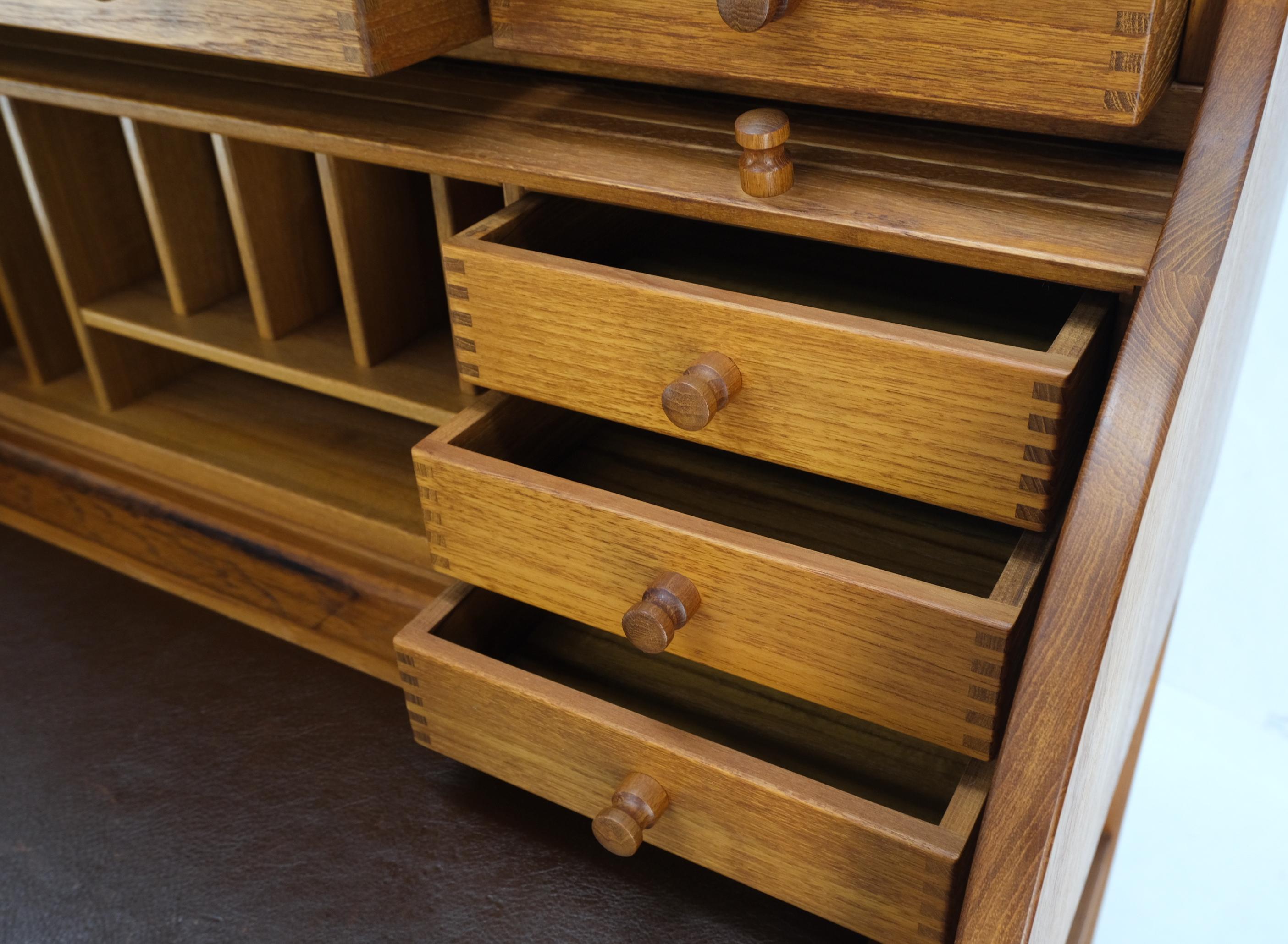 Danish Mid-Century Modern Solid Teak Pull Out Roll Top Desk Drawers Chair Mint In Good Condition In Rockaway, NJ