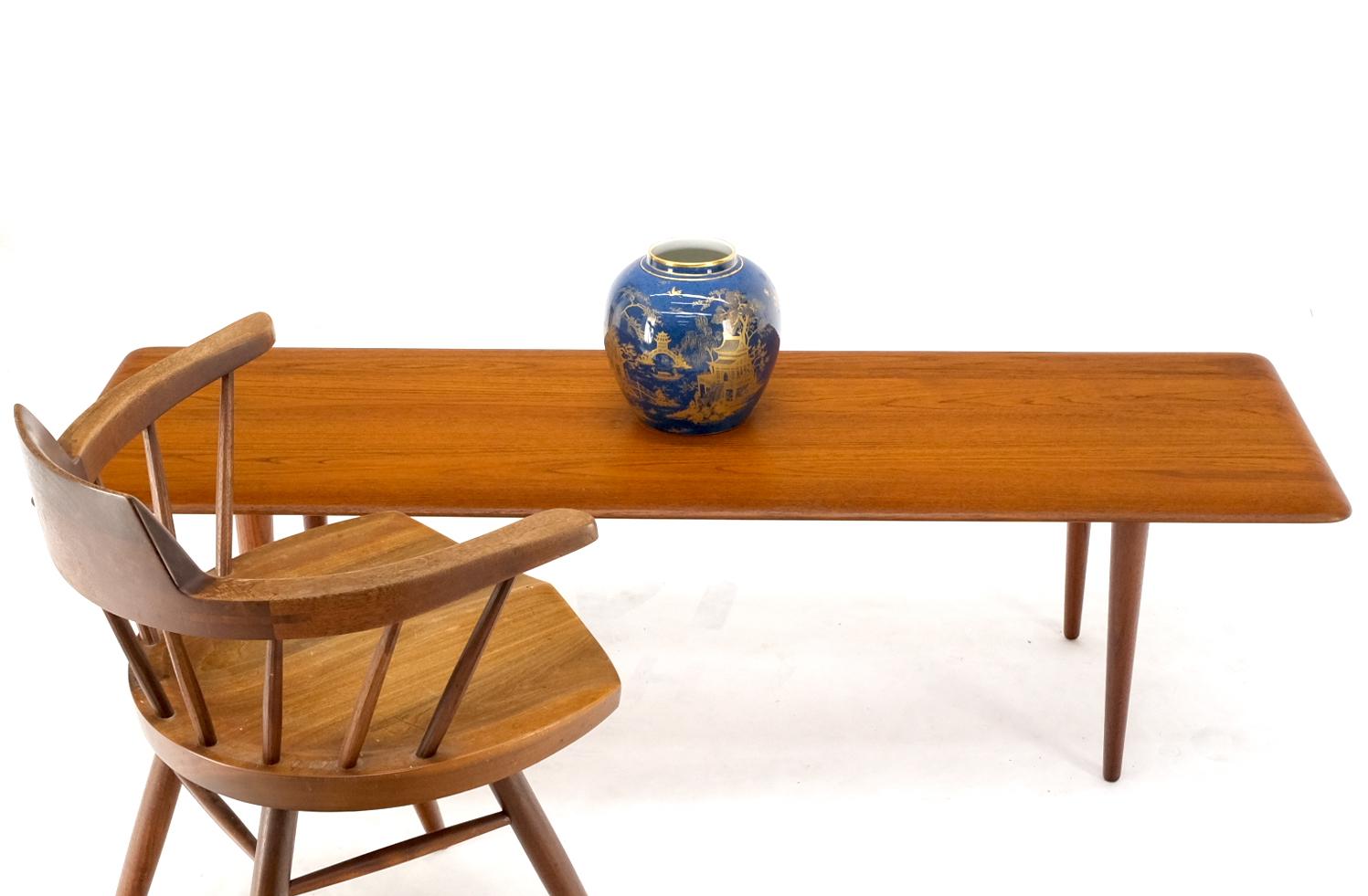 Danish Mid-Century Modern Solid Teak Rectangle Coffee Table Tapered Dowel Legs In Excellent Condition For Sale In Rockaway, NJ