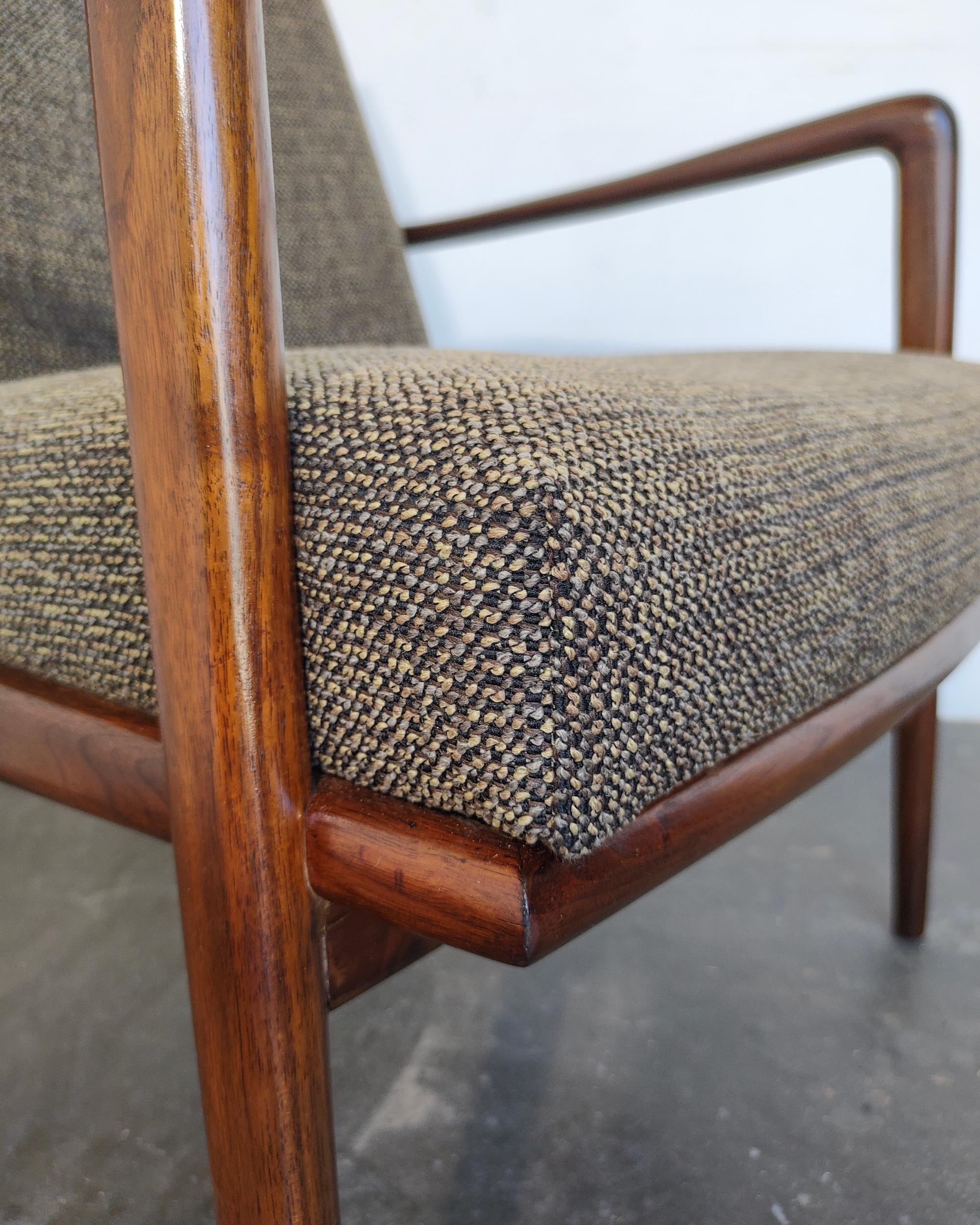 Danish Mid-Century Modern Solid Walnut and Tweed Arm / Lounge Chair 5