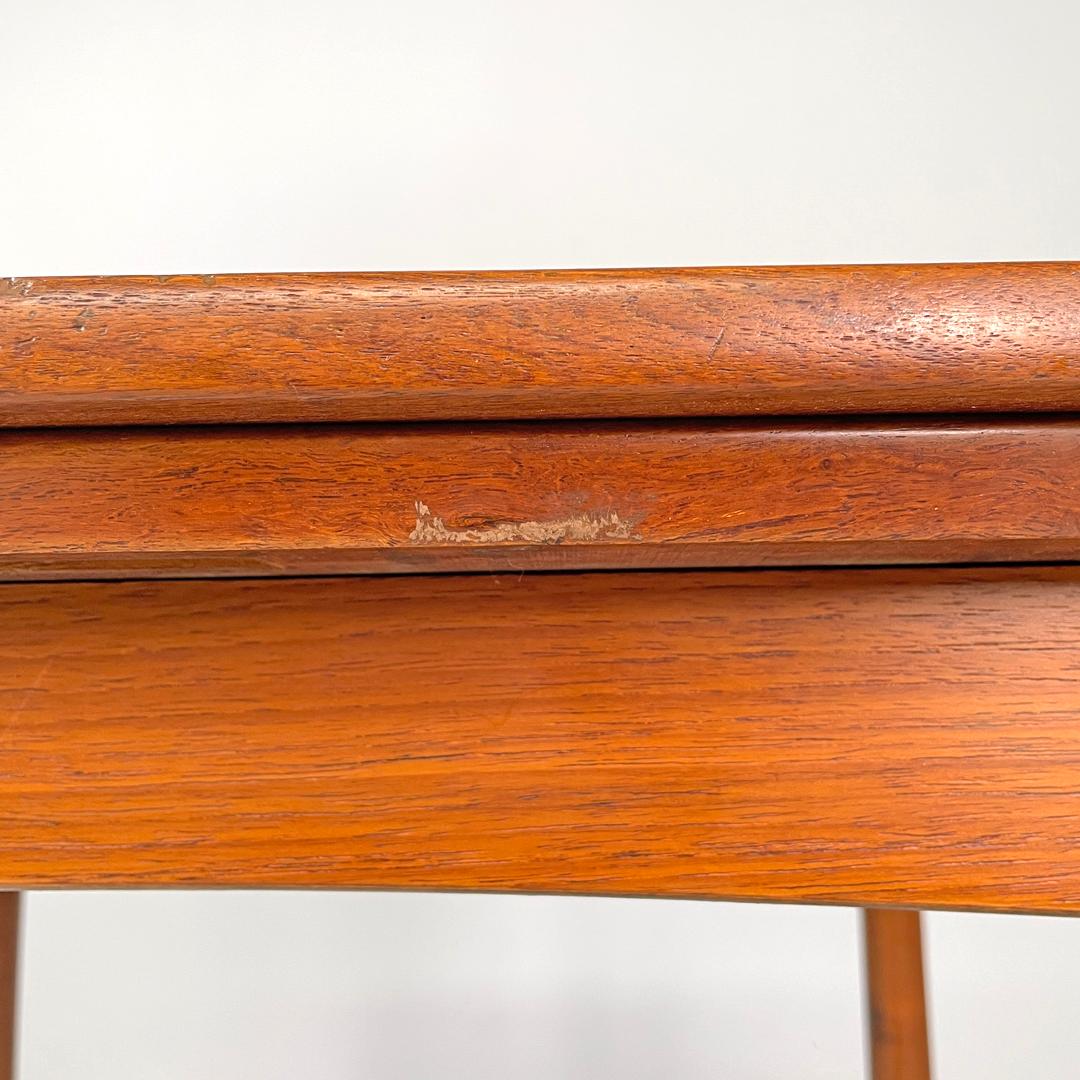 Table de salle à manger danoise en bois de forme carrée, moderne du milieu du siècle dernier, avec rallonges latérales, années 60 en vente 3