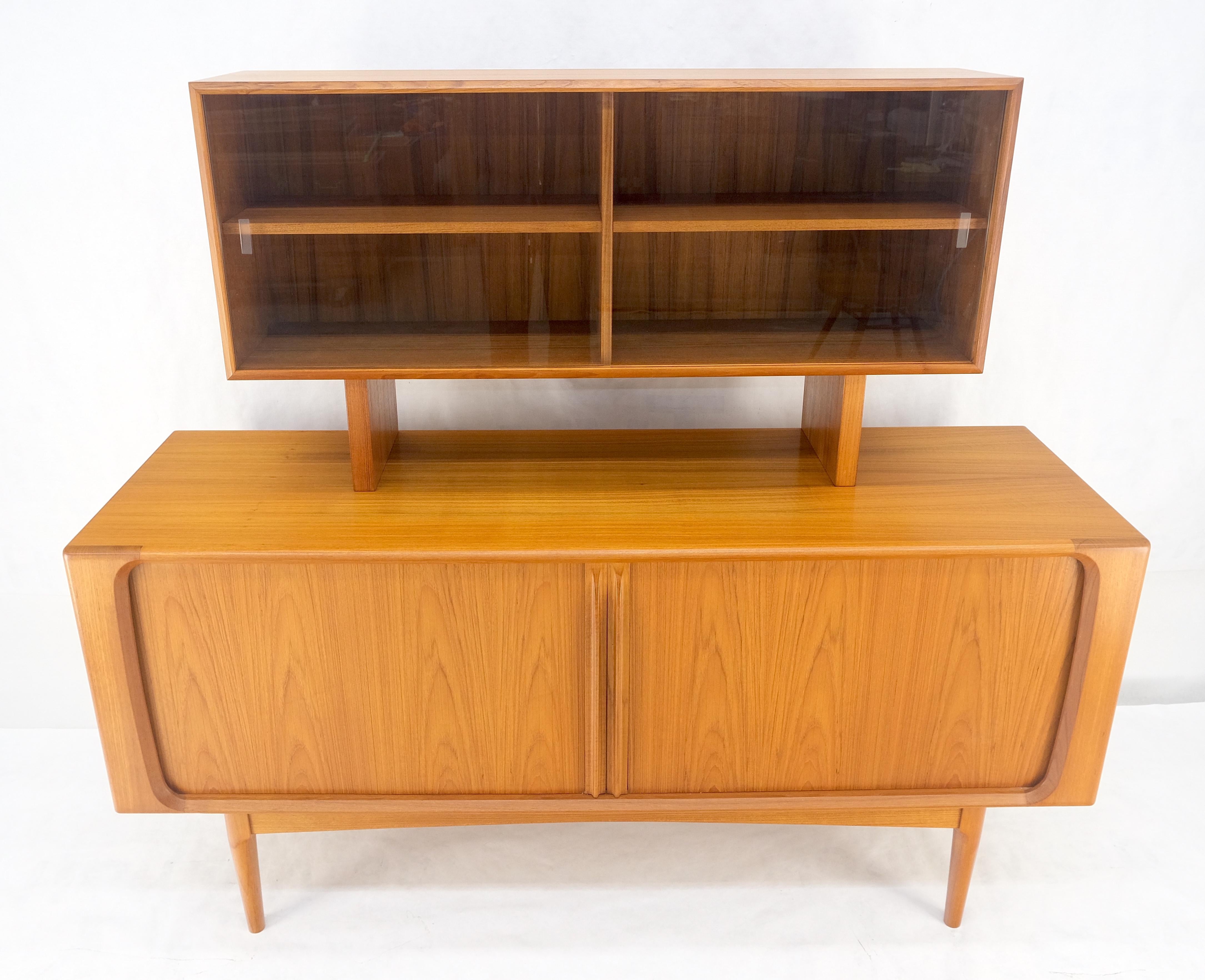 Credenza danesa moderna de mediados de siglo con puerta de tambor y conejera MINT Cápsula del tiempo Danés en venta