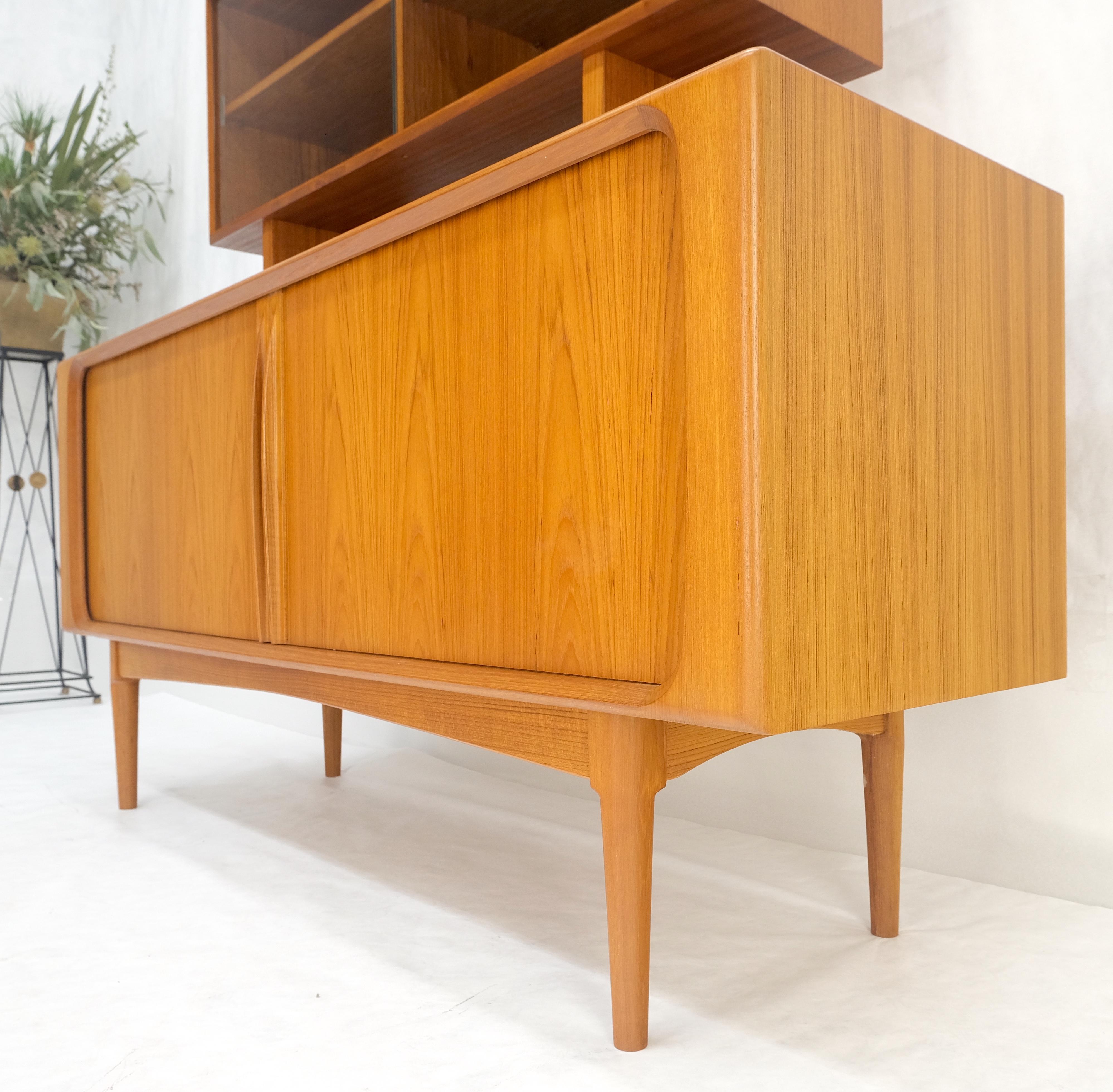 Credenza danesa moderna de mediados de siglo con puerta de tambor y conejera MINT Cápsula del tiempo en venta 2